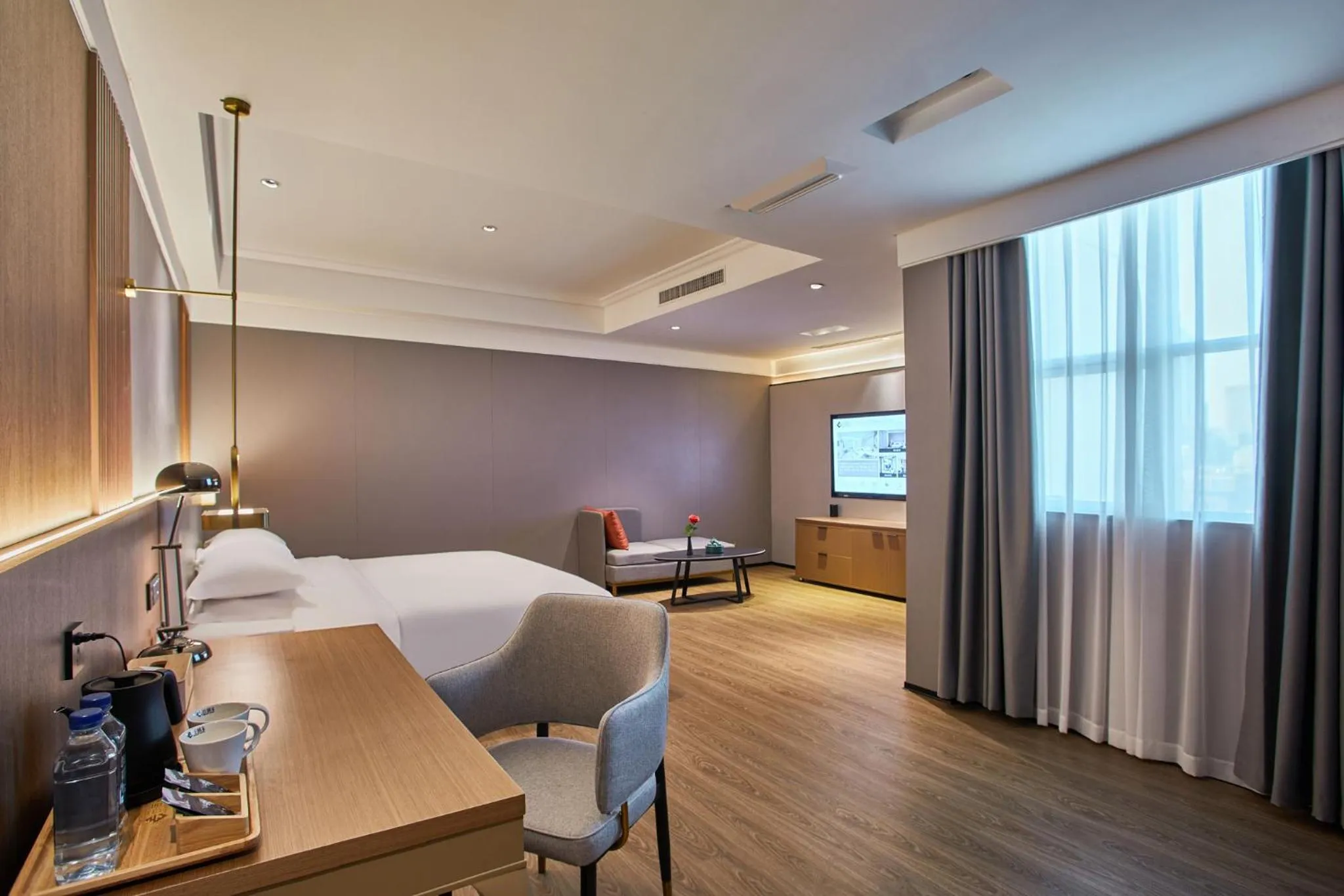 Photo of the whole room in Harriway Garden Hotel Houjie