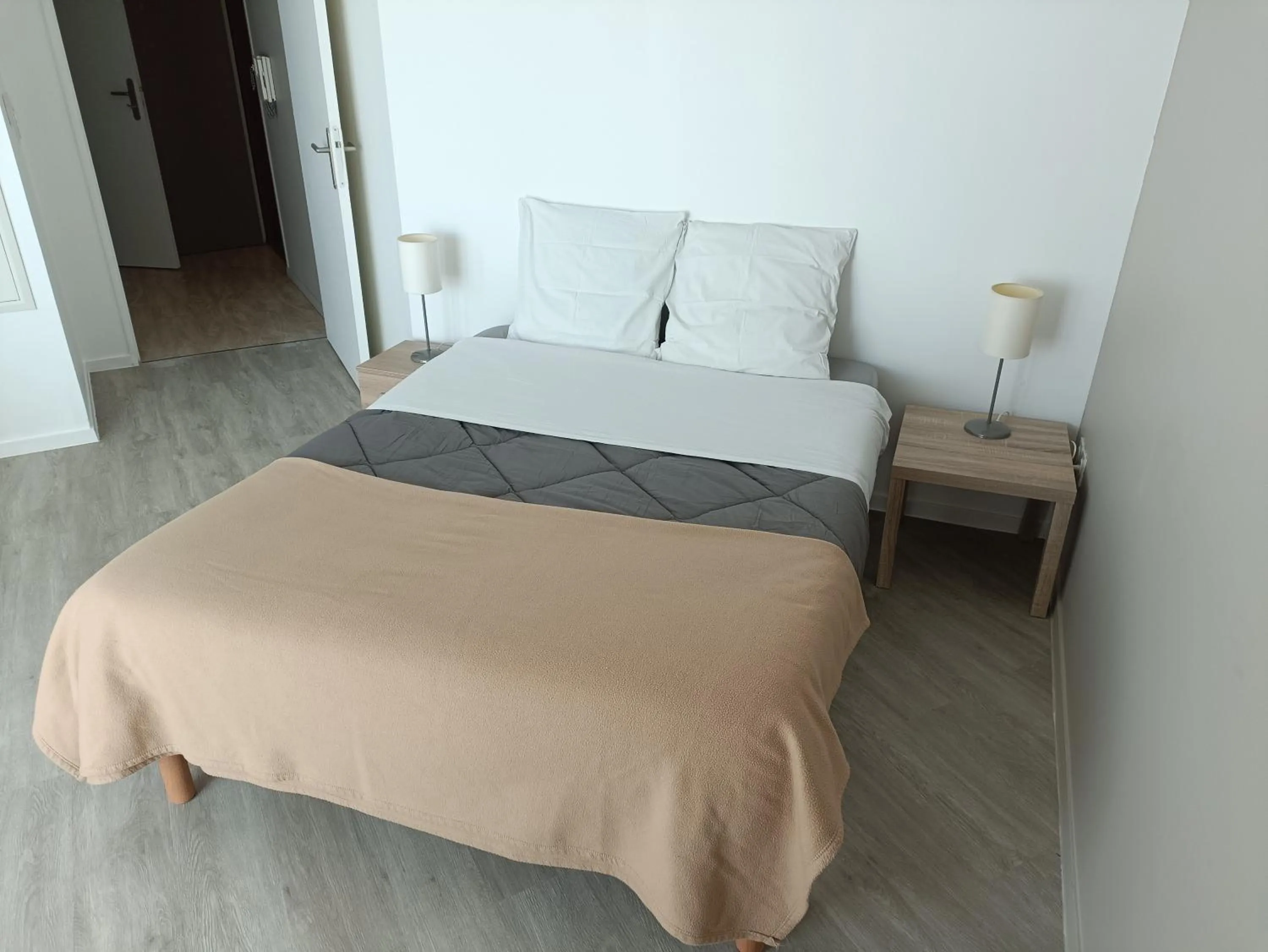 Bed in Terres de France - Appart Hôtel Rouen Flaubert