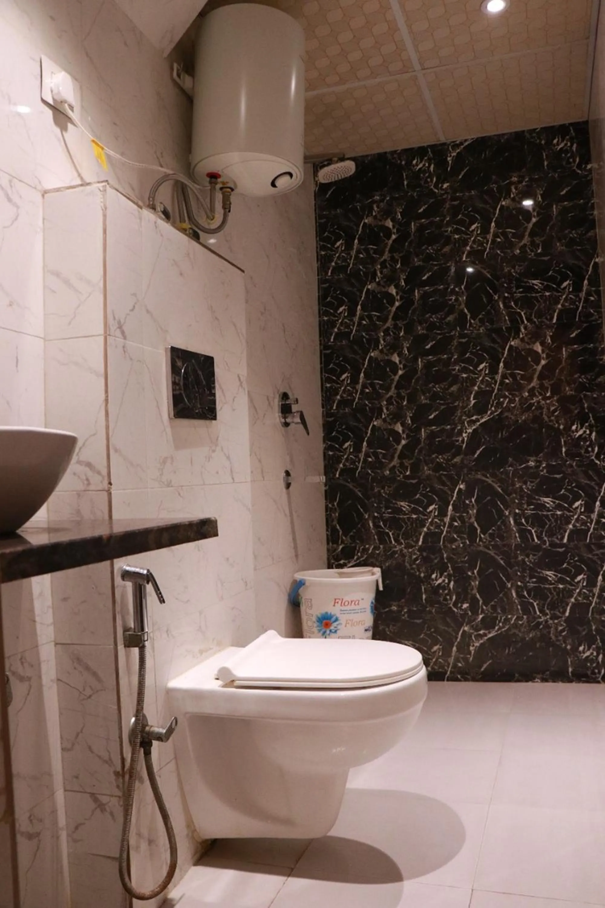 Bathroom in Hotel Amrit Near Old Delhi Railway Station