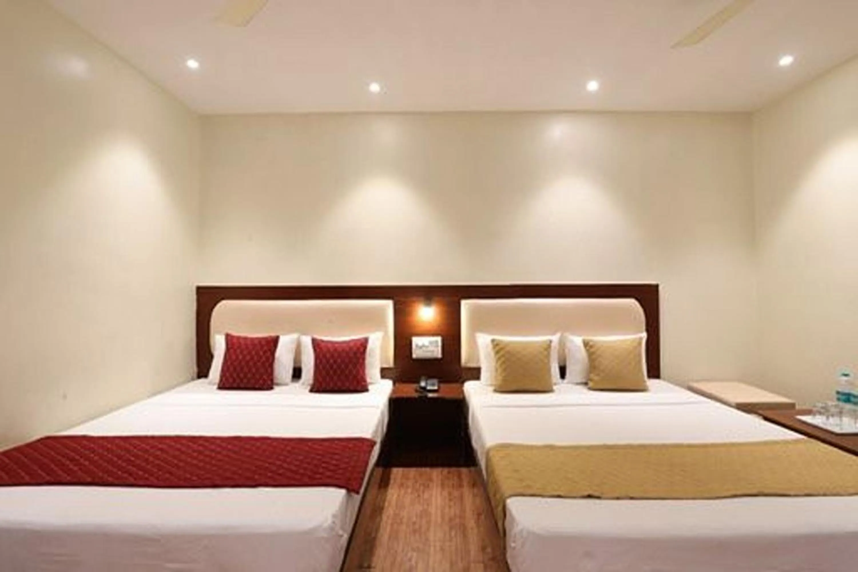 Bed in Hotel Amrit Near Old Delhi Railway Station