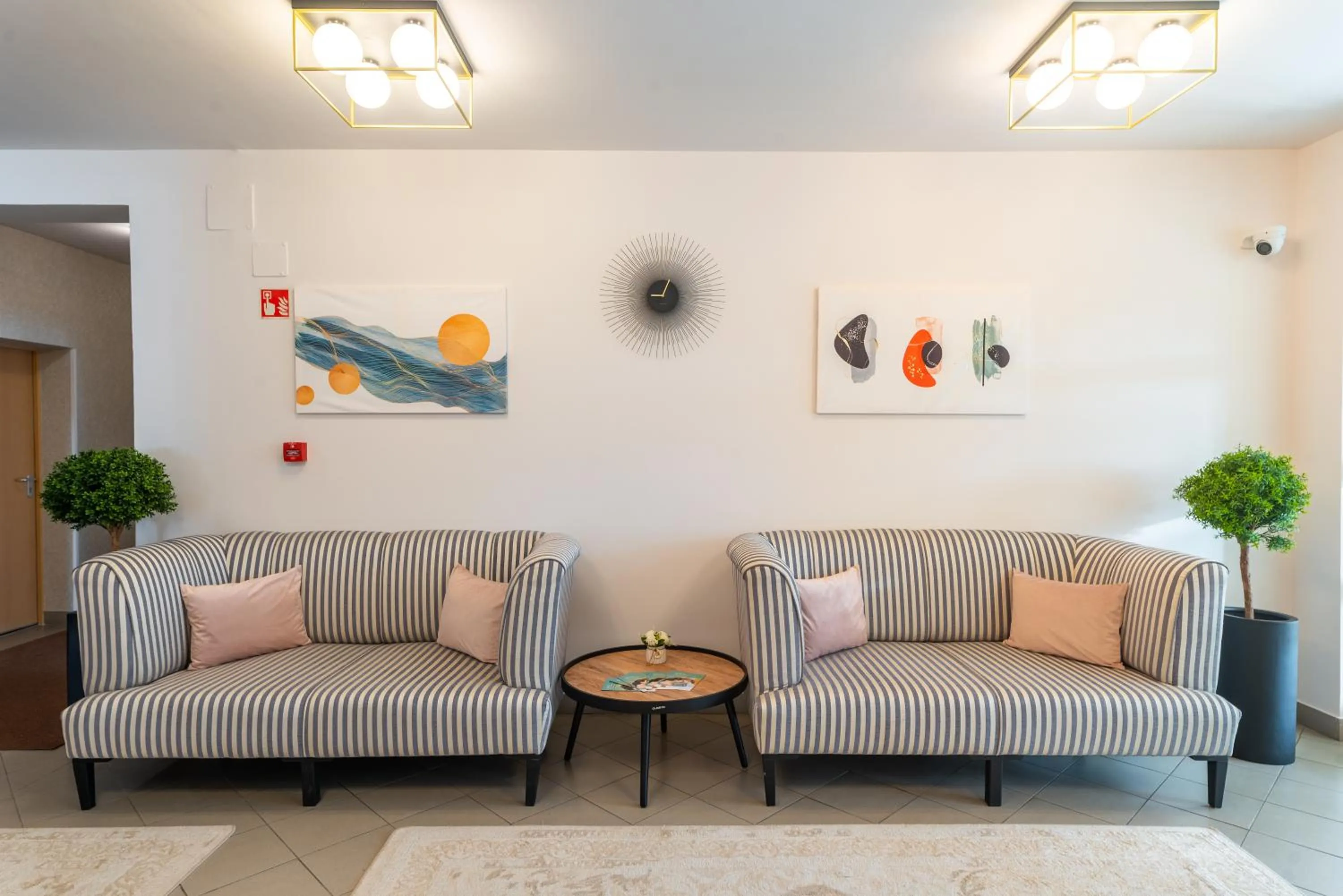 Lobby or reception in Holdvirág Hotel