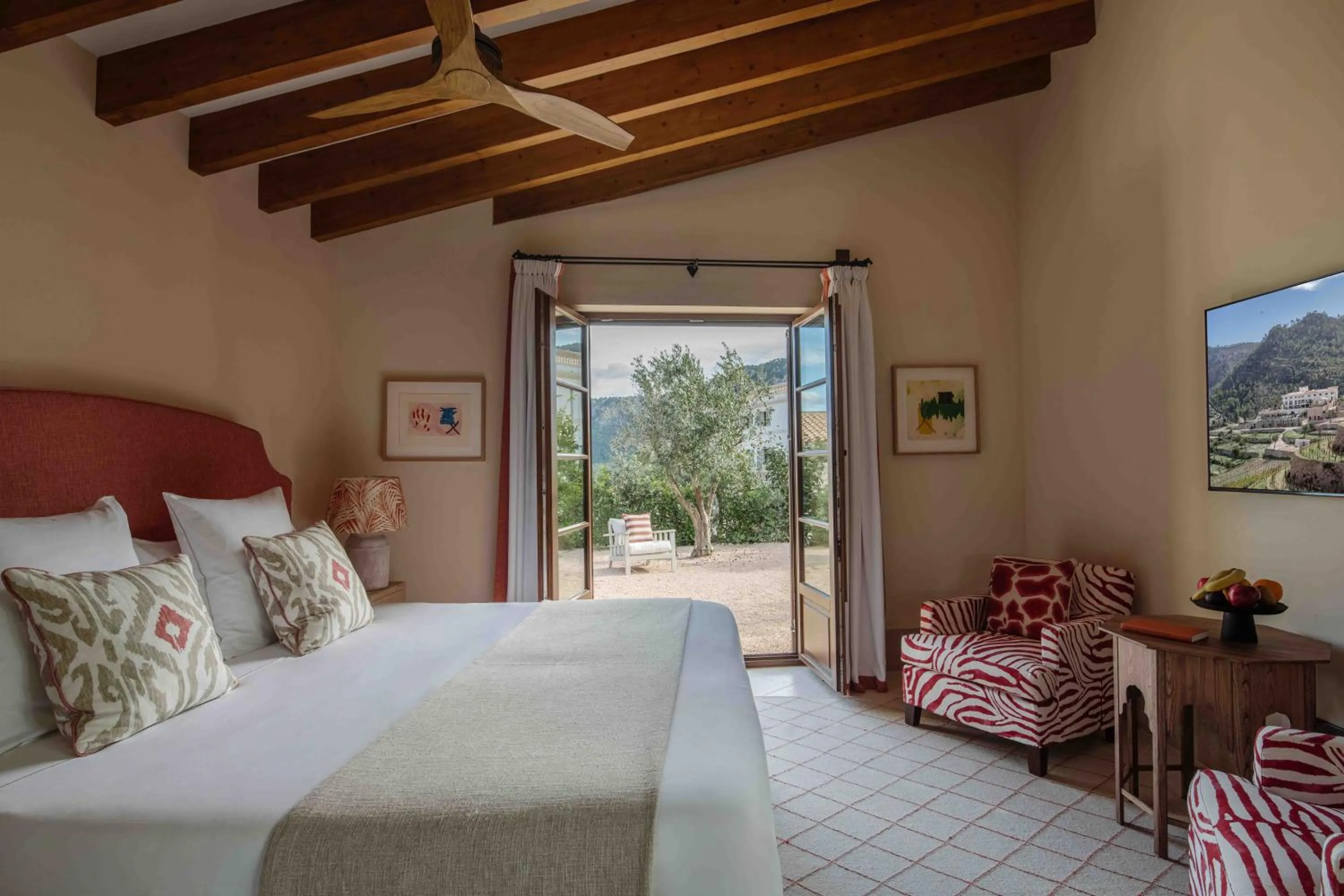 View (from property/room), Bed in Son Bunyola Resort and Villas