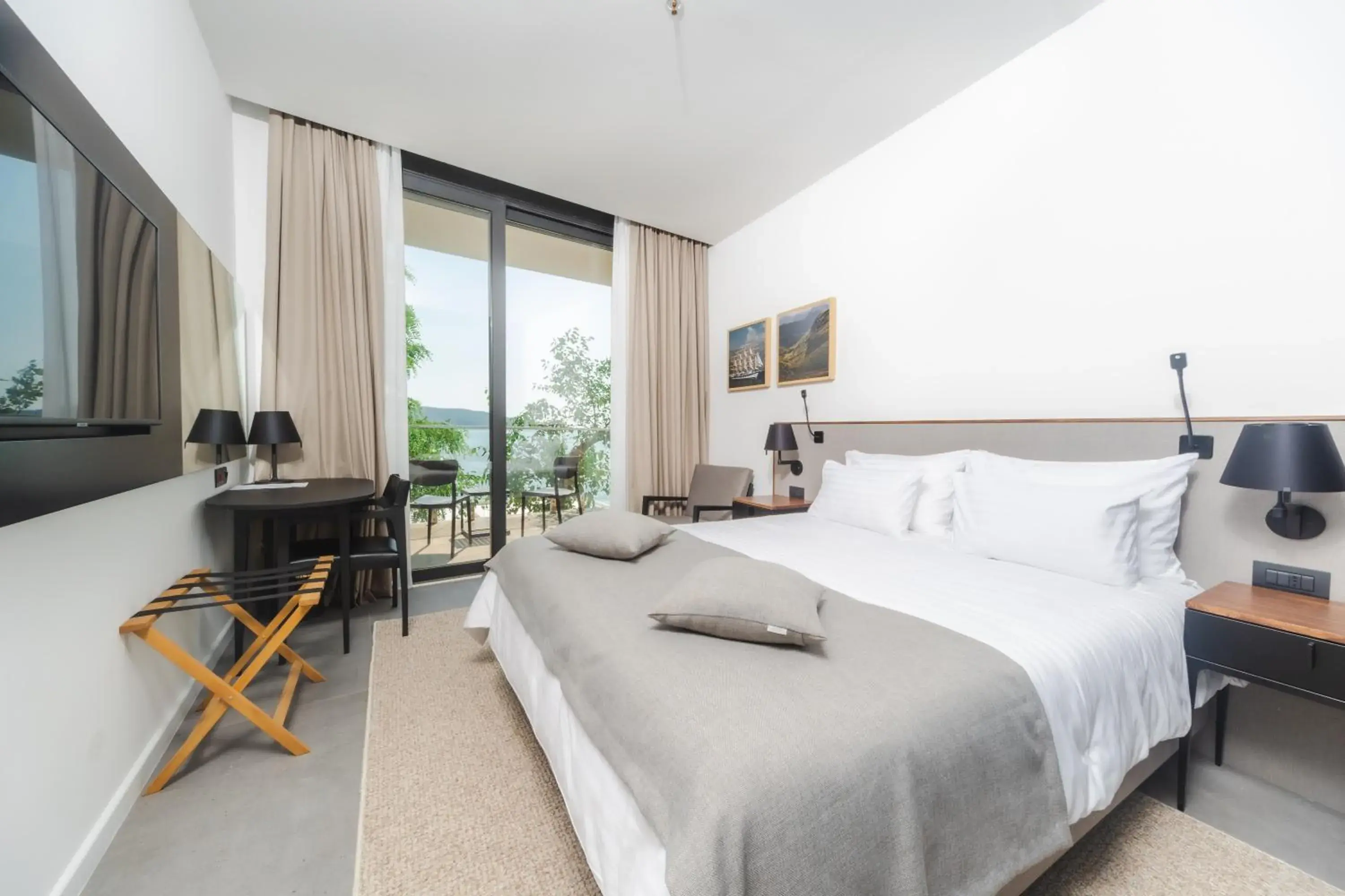 Deluxe Double Room with Sea View in Boutique Hotel Shell Deluxe Double Room with Sea View in Boutique Hotel Shell