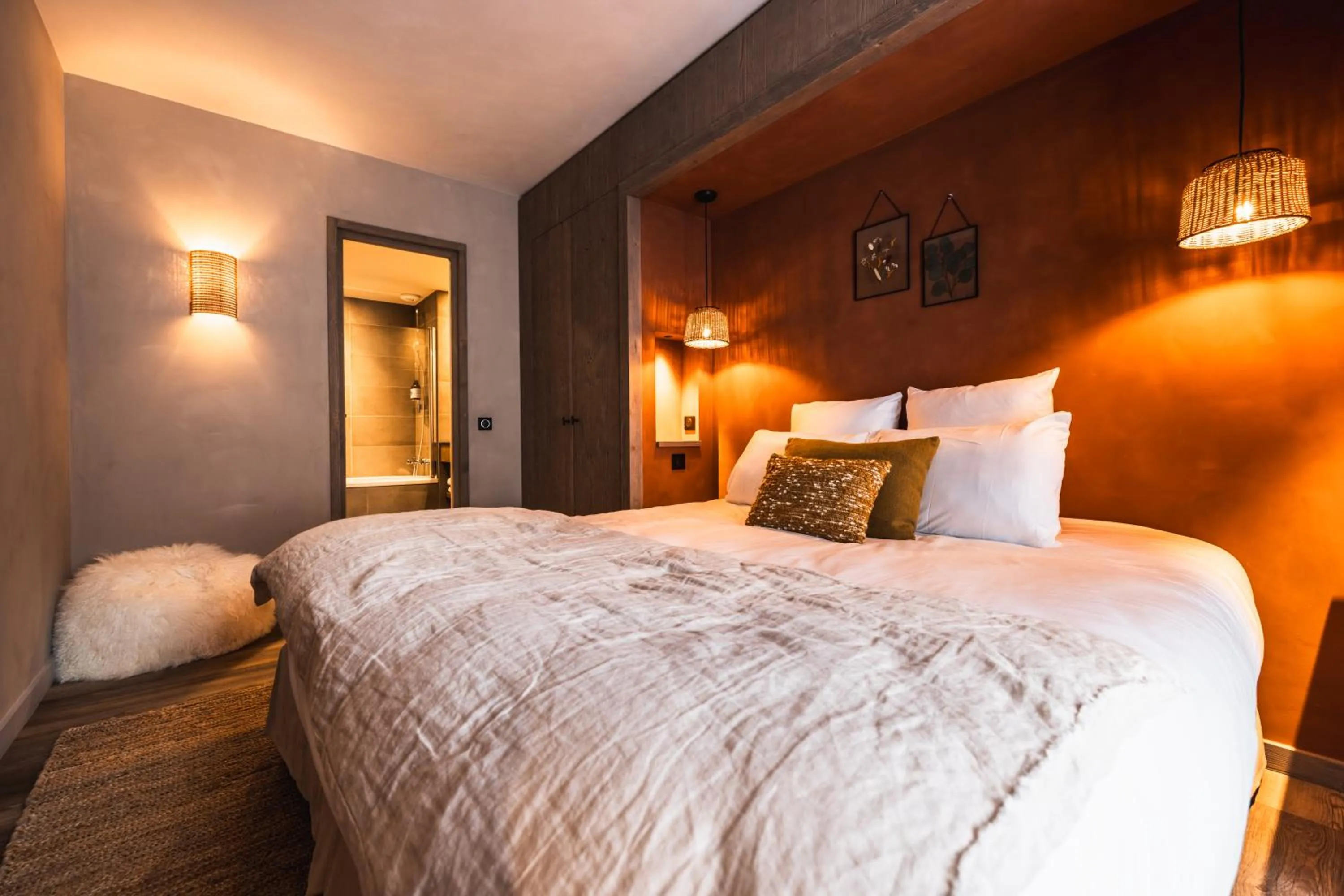 Bed in Hôtel de la Roche