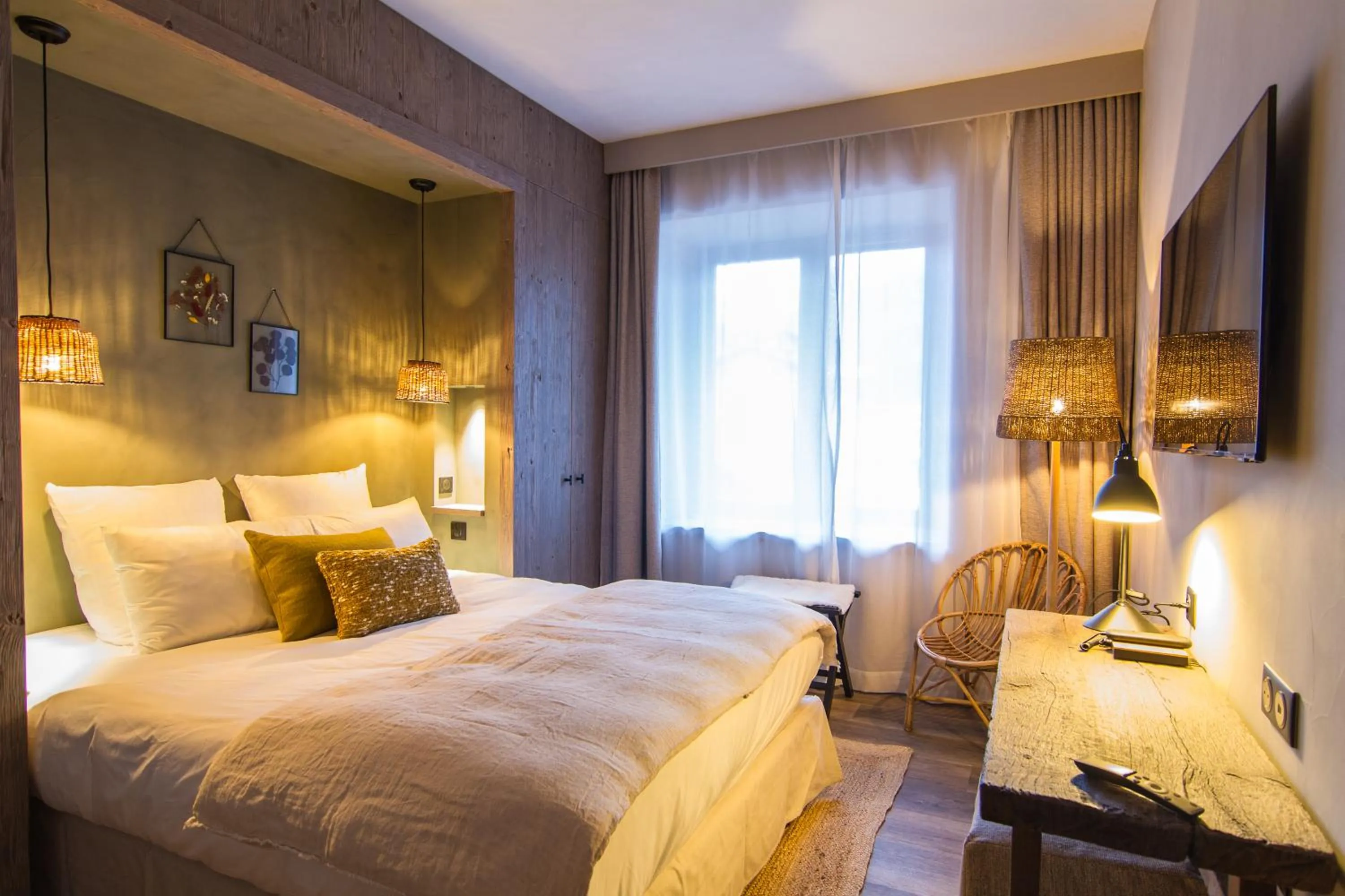 Bed in Hôtel de la Roche