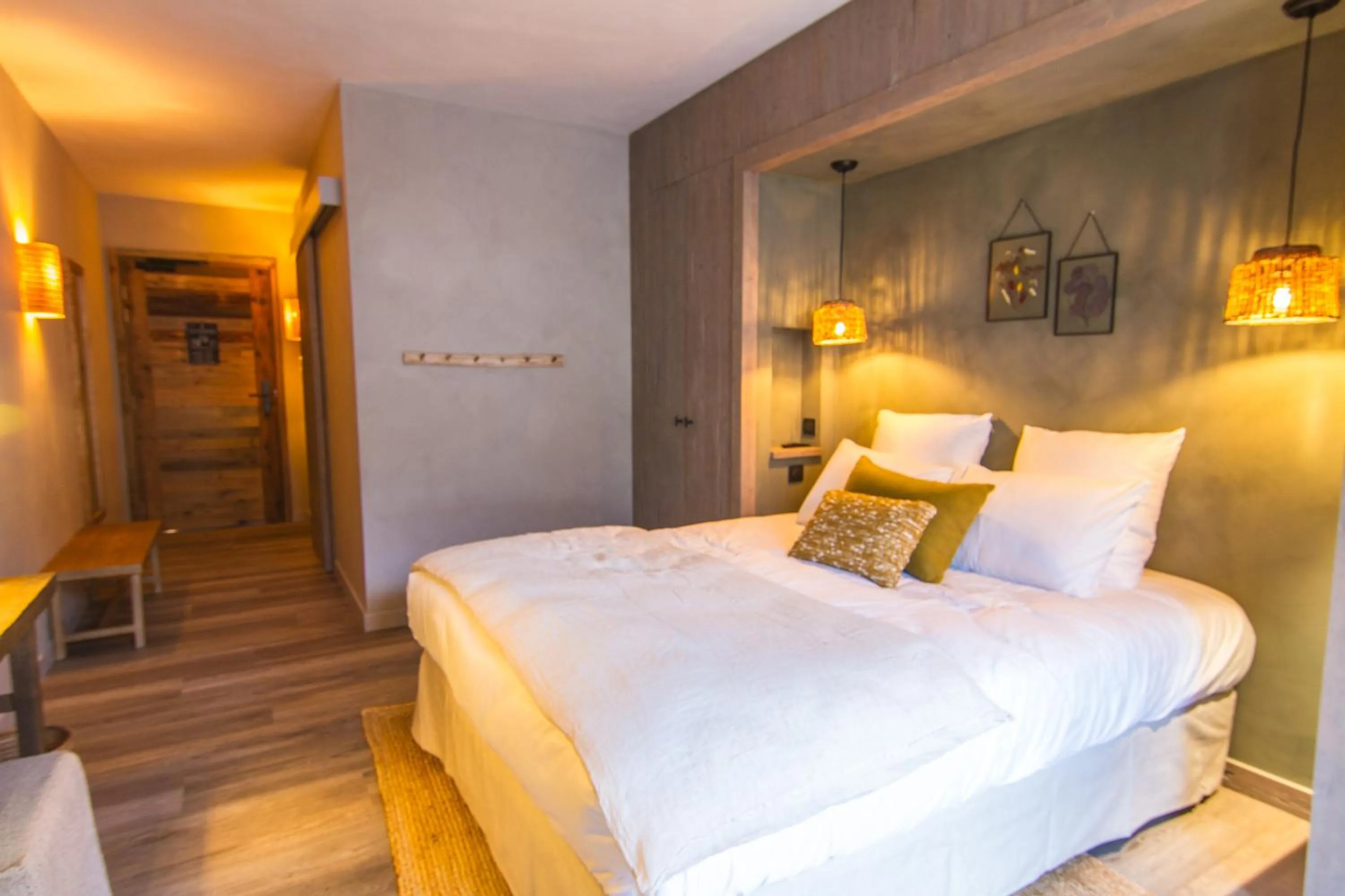 Bed in Hôtel de la Roche