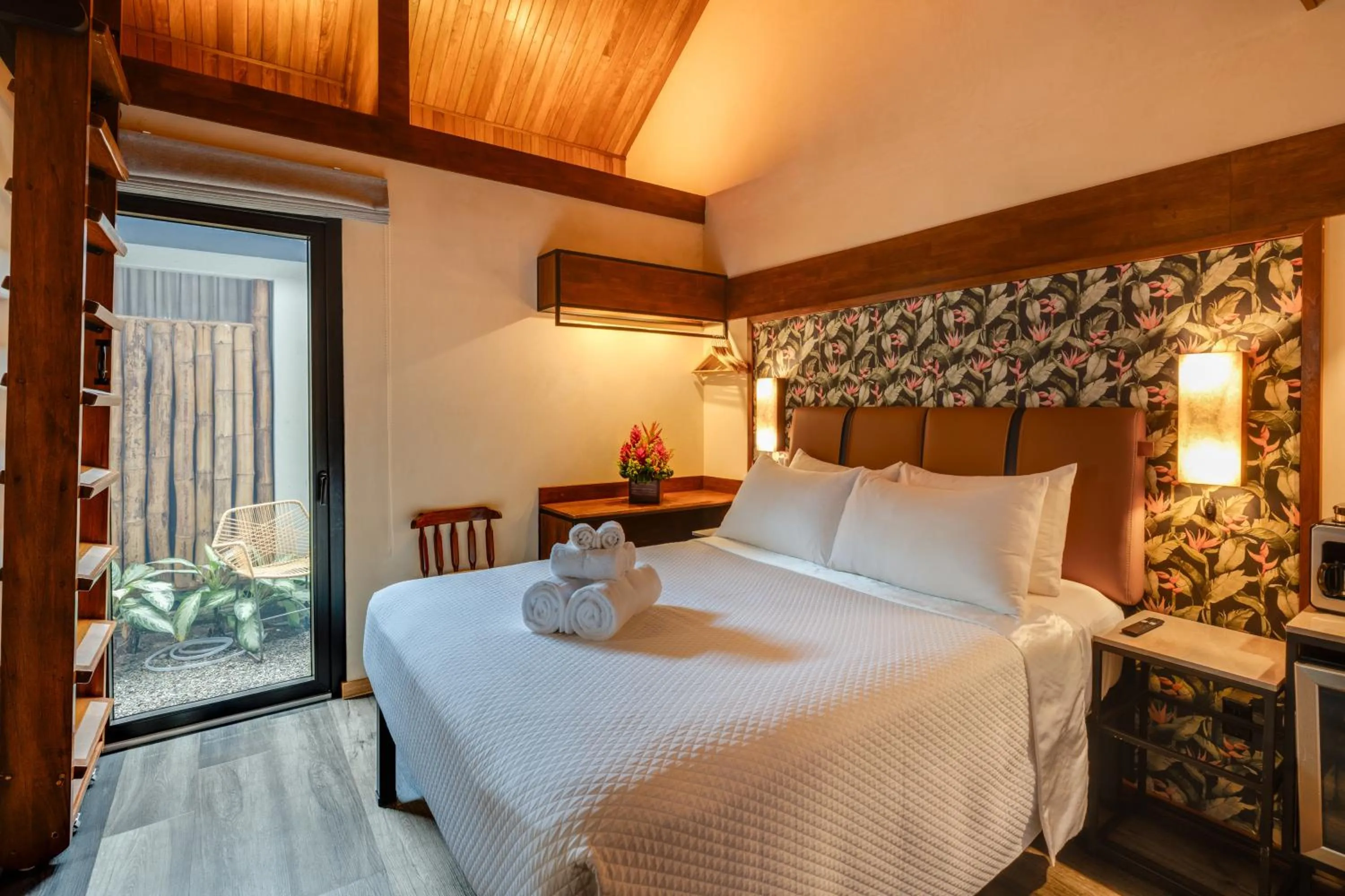 Bedroom, Bed in Suwa Villa Arenal