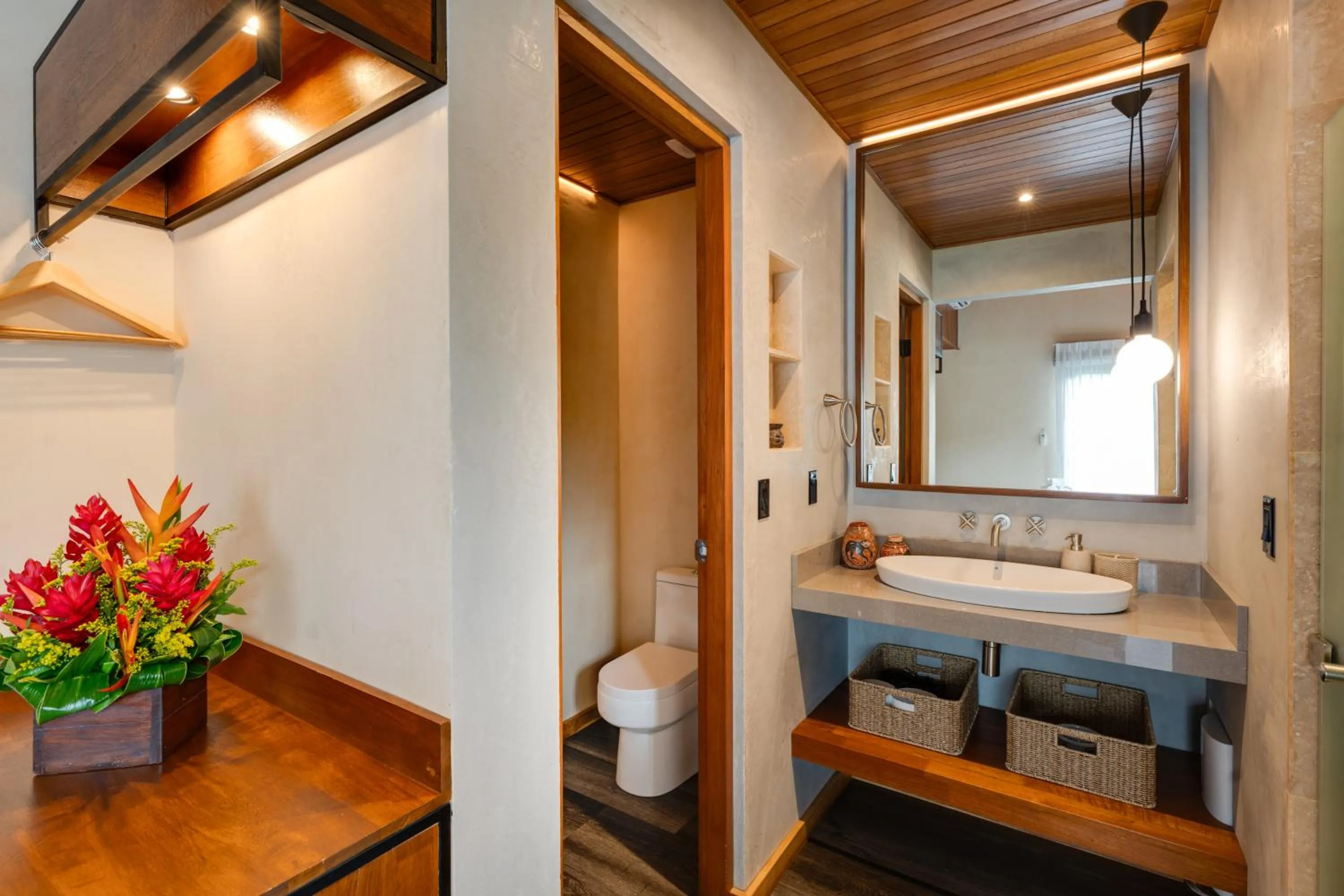 Bathroom in Suwa Villa Arenal