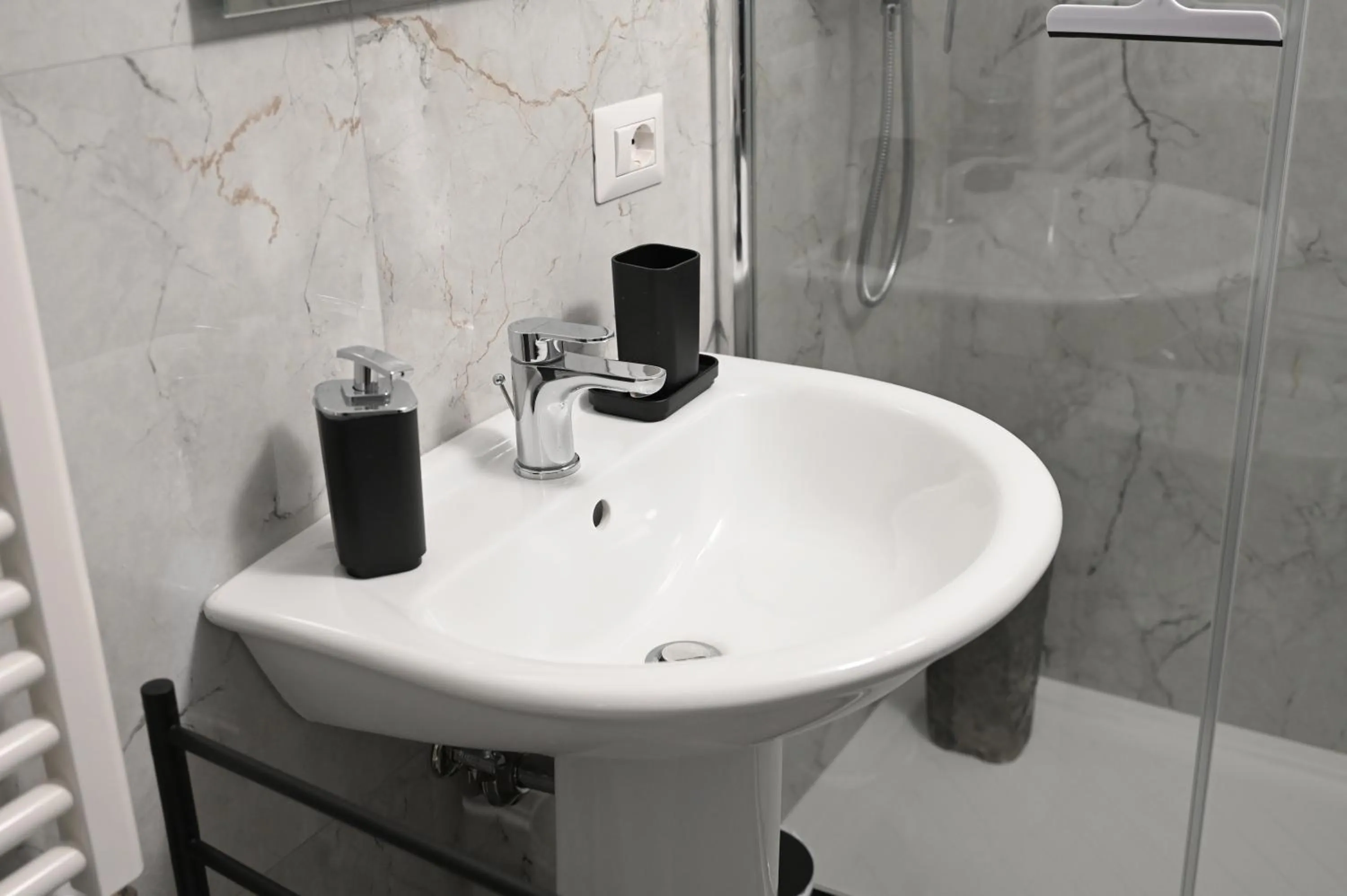 Bathroom in Karlin's house Anzi - albergo diffuso