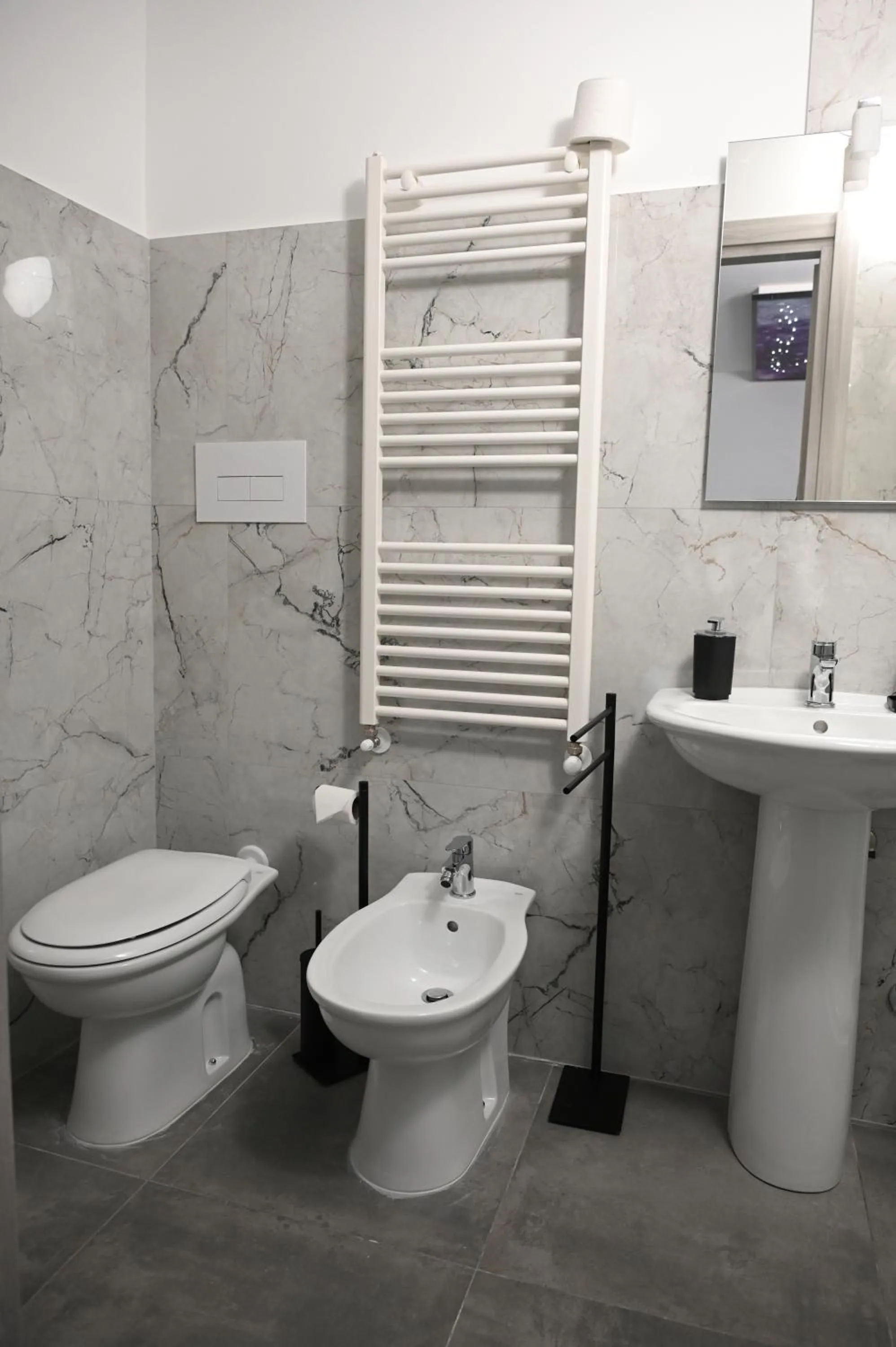 Bathroom in Karlin's house Anzi - albergo diffuso