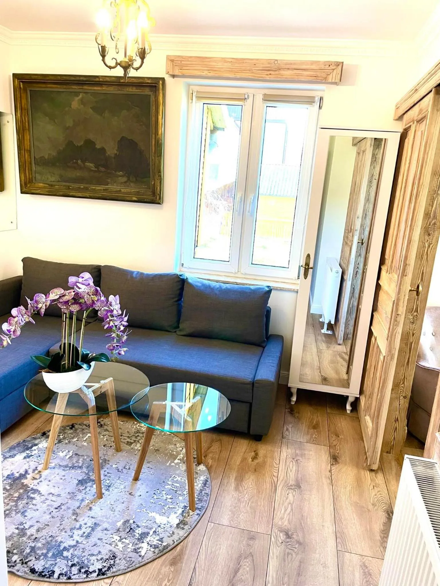 CHATA OTWARTYCH OKIENNIC Pokoje Gościnne