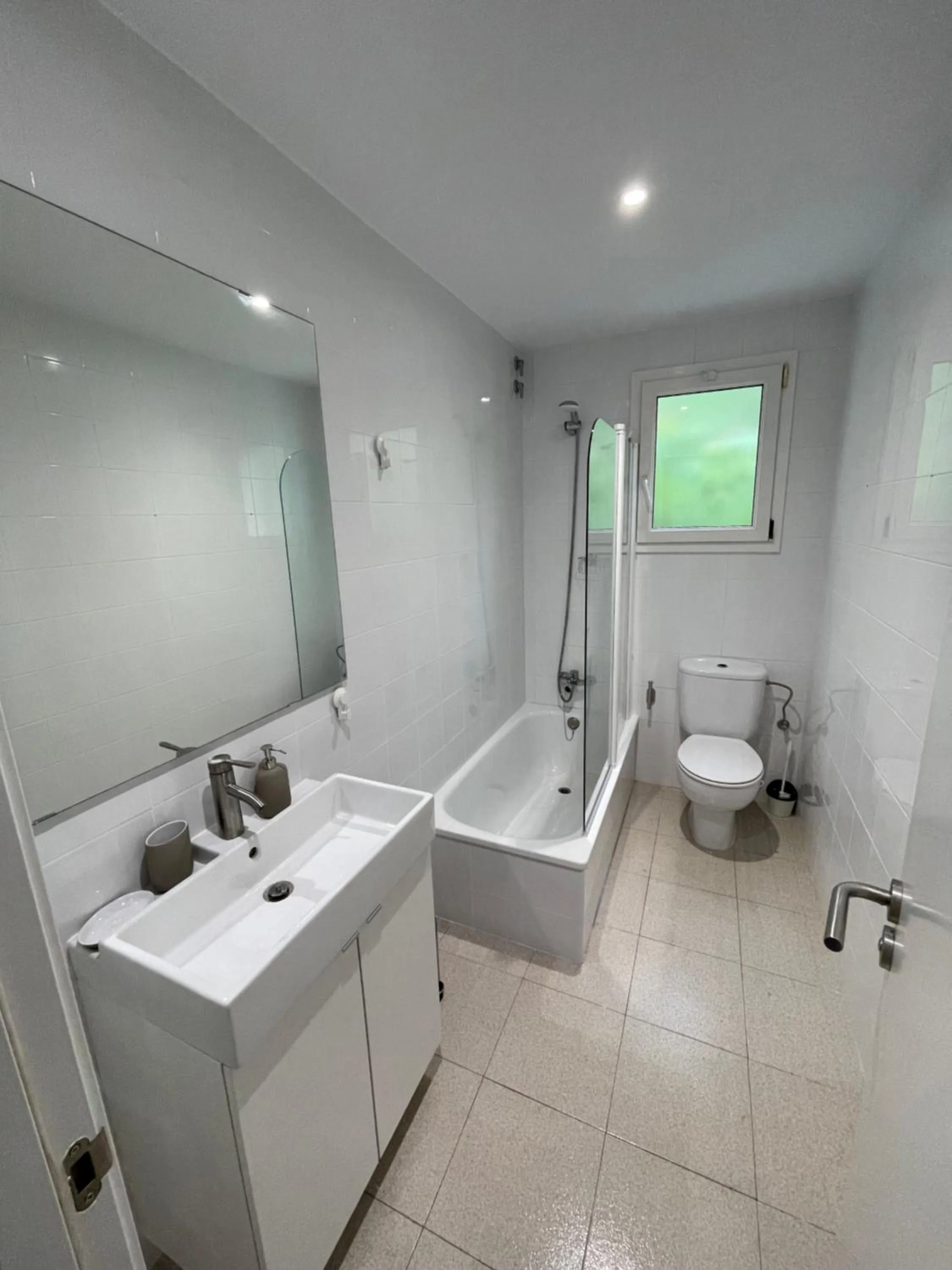 Bathroom in Arena, exquisito apartamento con aire acondicionado en la playa