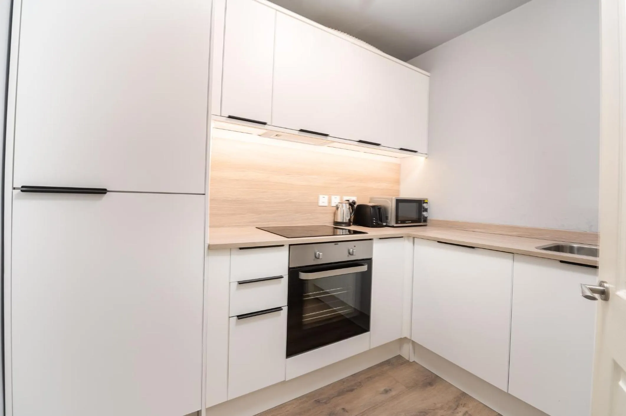 Coffee/tea facilities in Paddington by CAPITAL