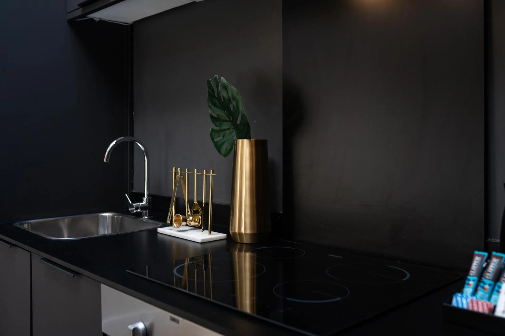 Kitchen or kitchenette in Paddington by CAPITAL