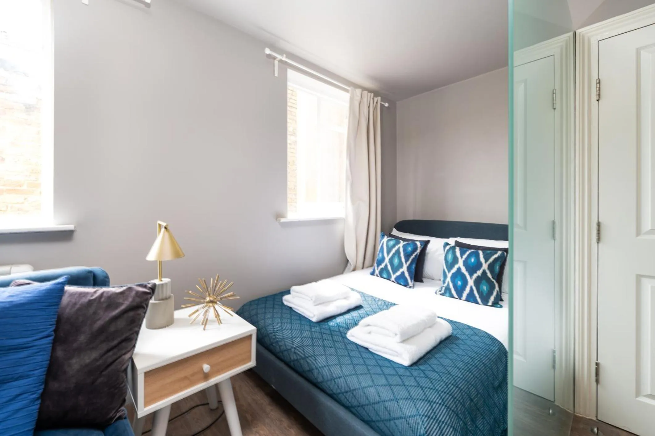 Bed in Paddington by CAPITAL