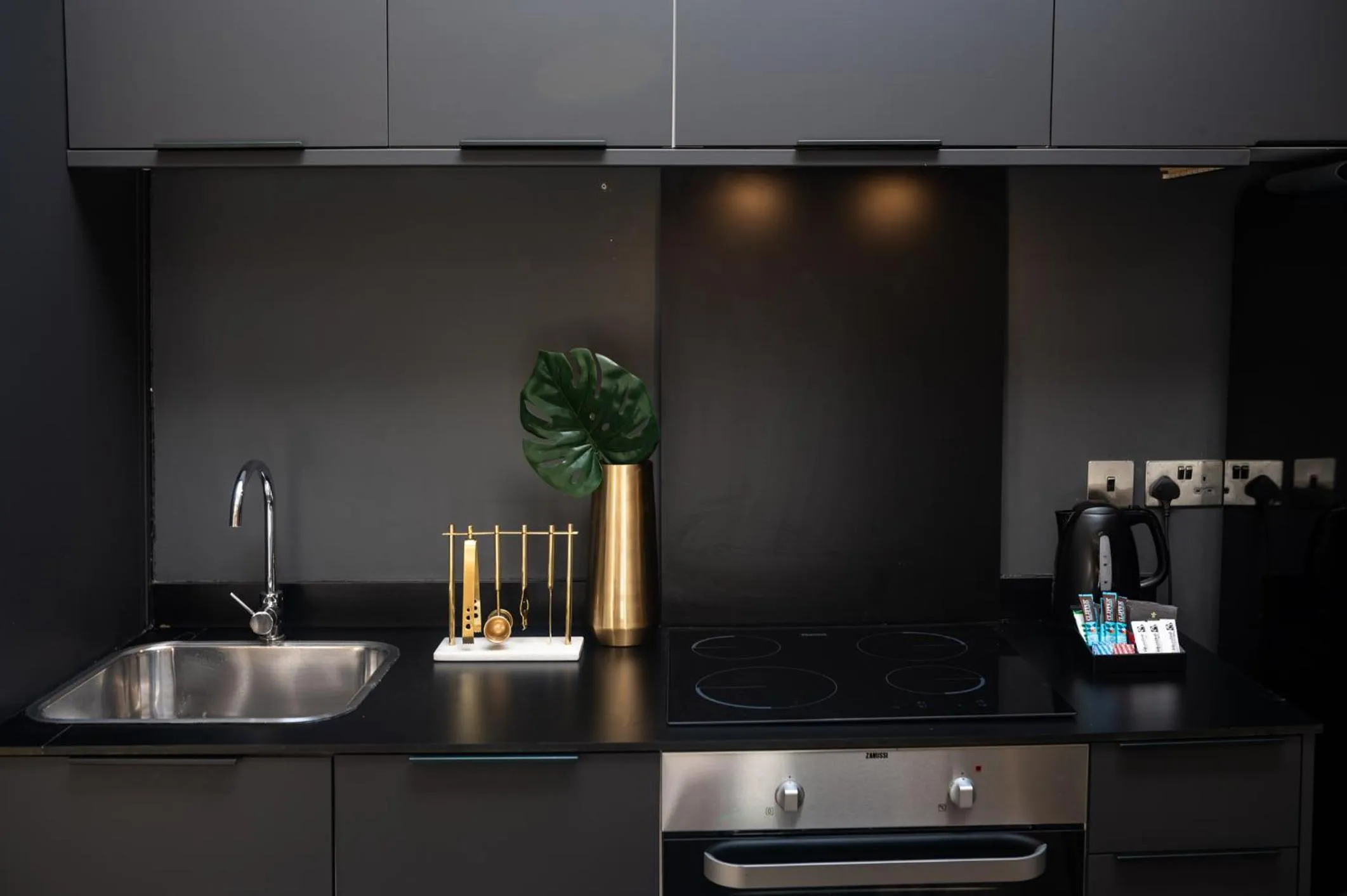 Kitchen or kitchenette in Paddington by CAPITAL