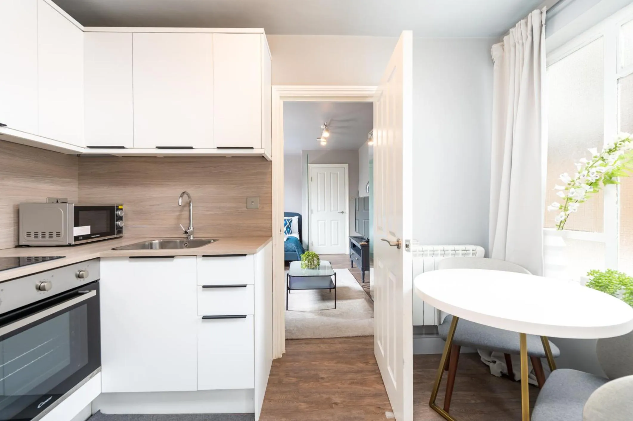 Kitchen or kitchenette in Paddington by CAPITAL