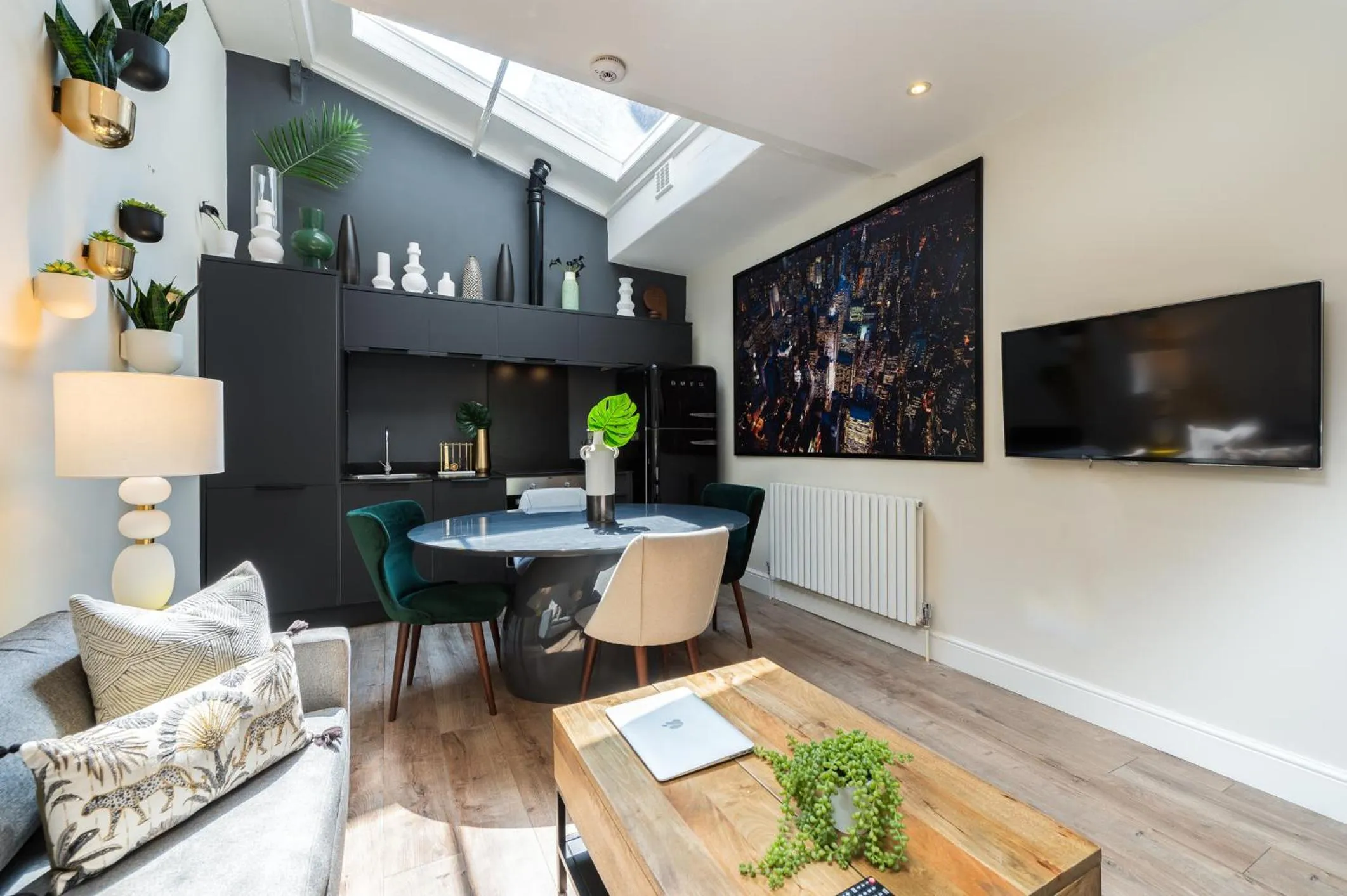 TV and multimedia in Paddington by CAPITAL