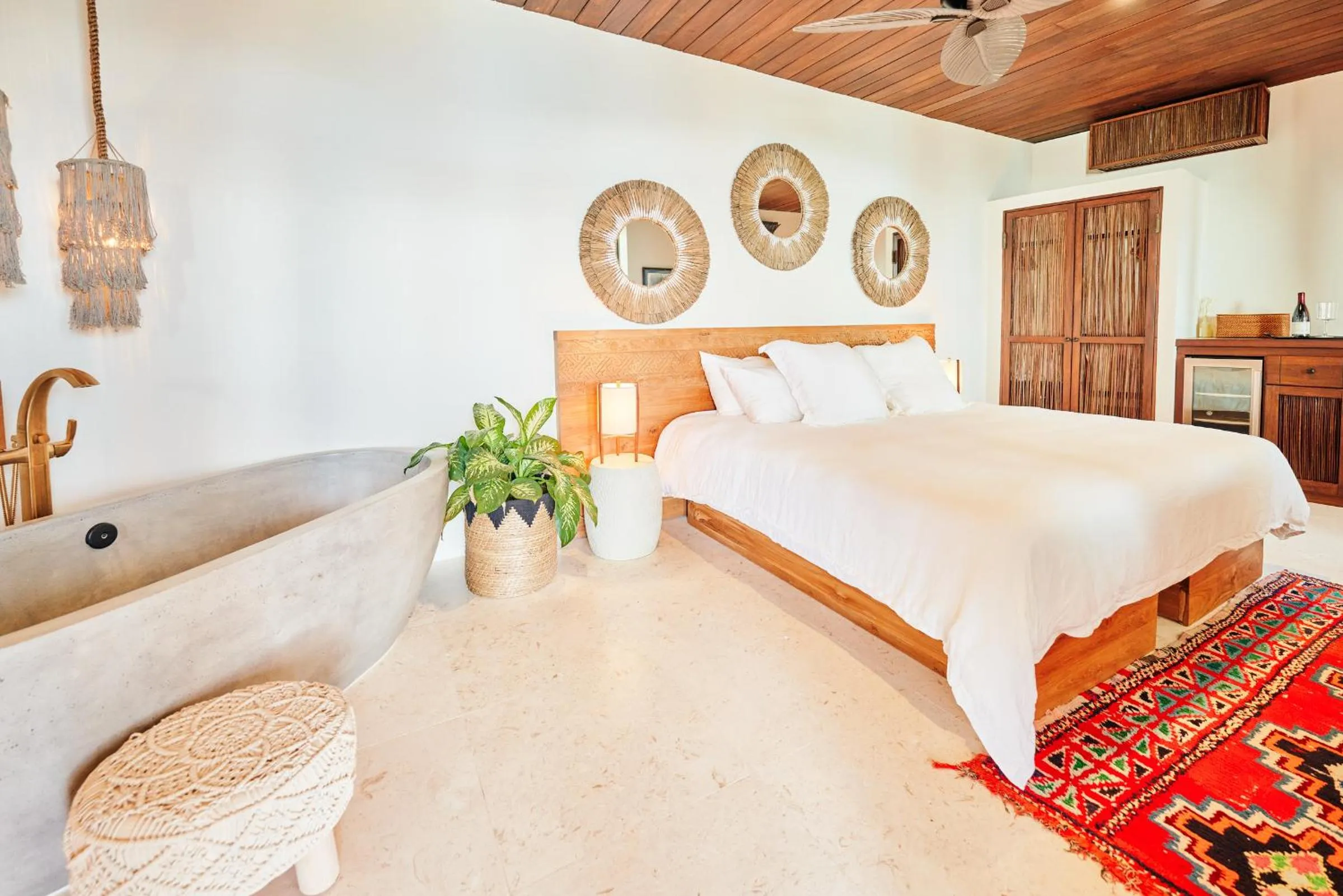 Bed in The Aerial, BVI