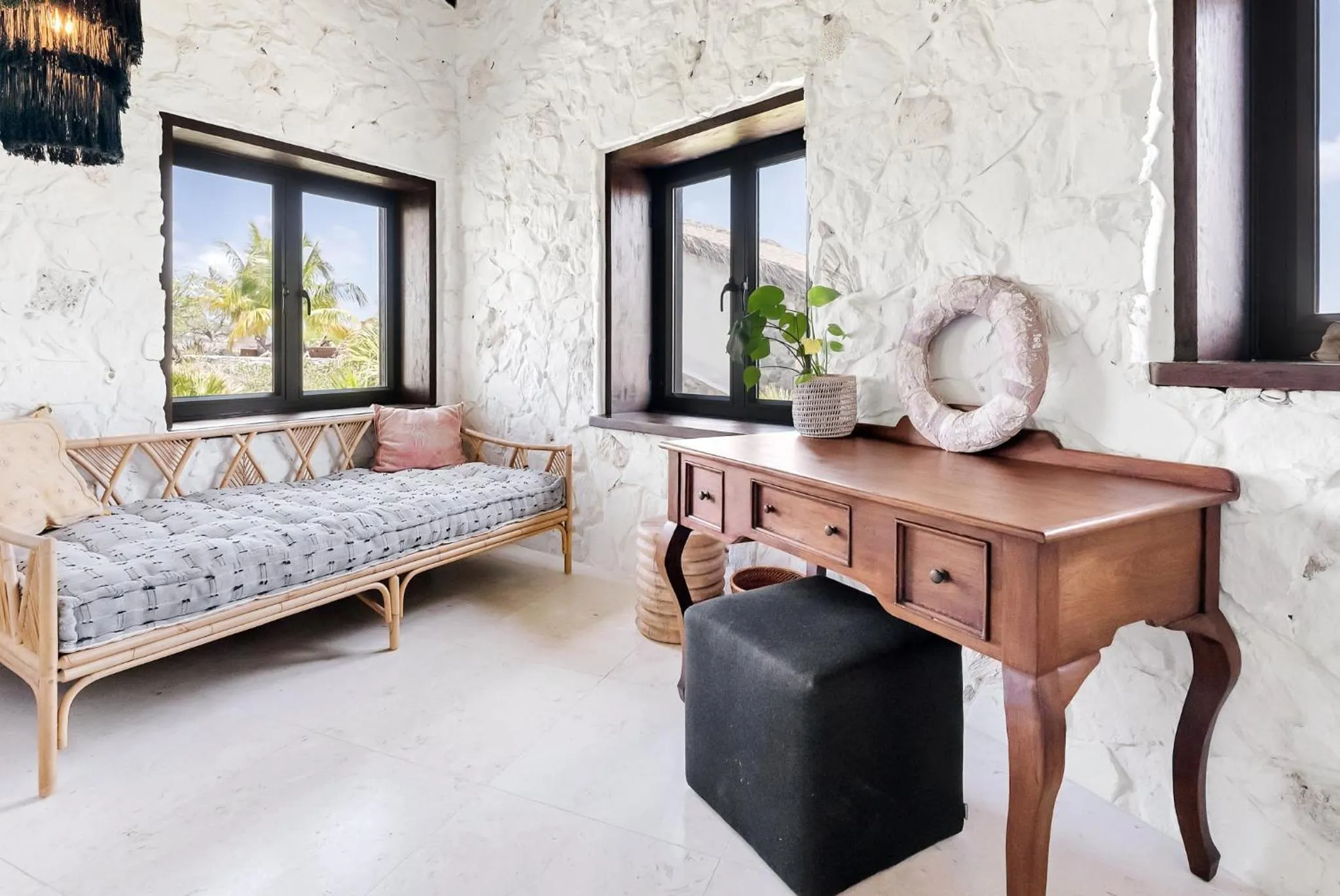 Seating area, Bed in The Aerial, BVI