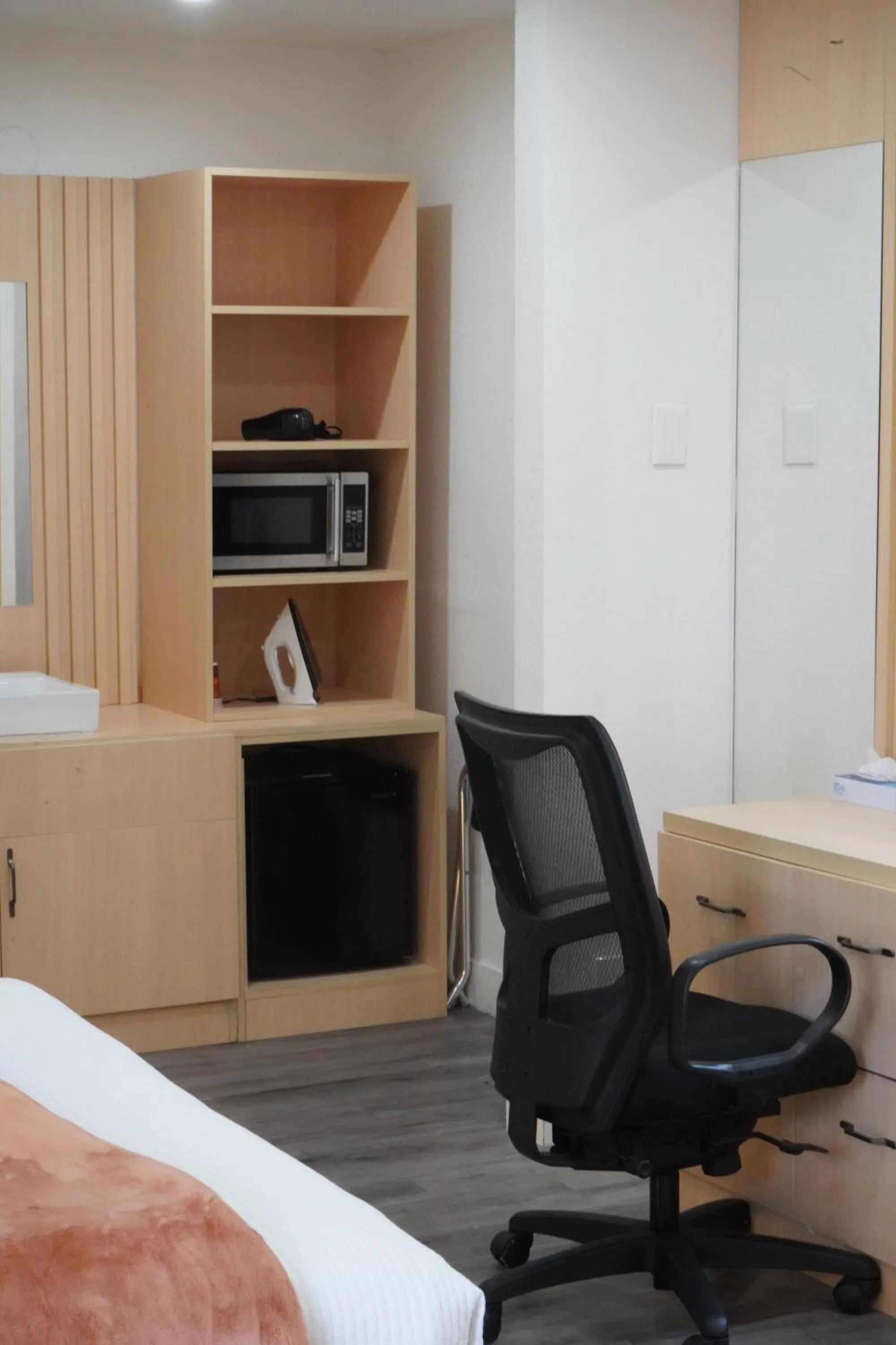 Bed in San Francisco Inn