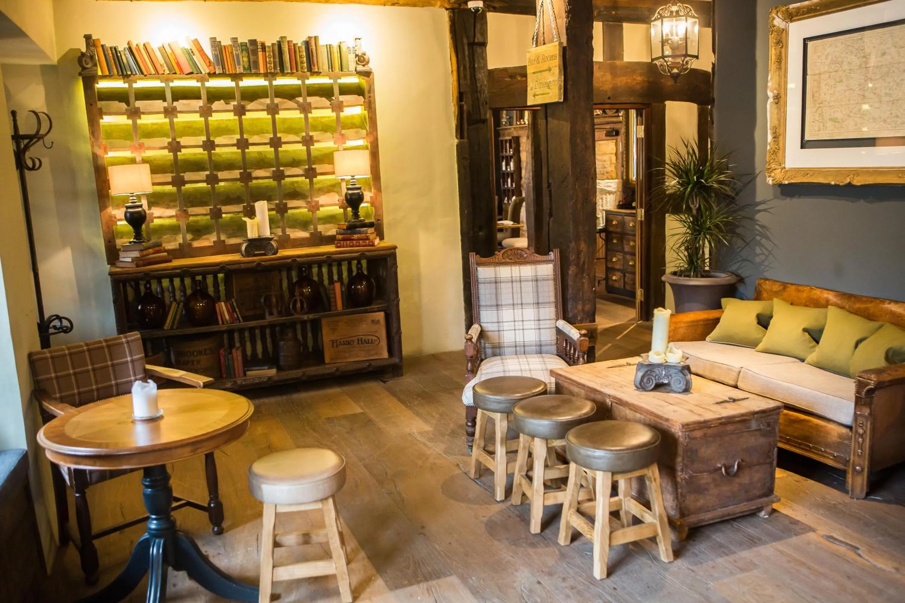 Lounge or bar in The Porch House