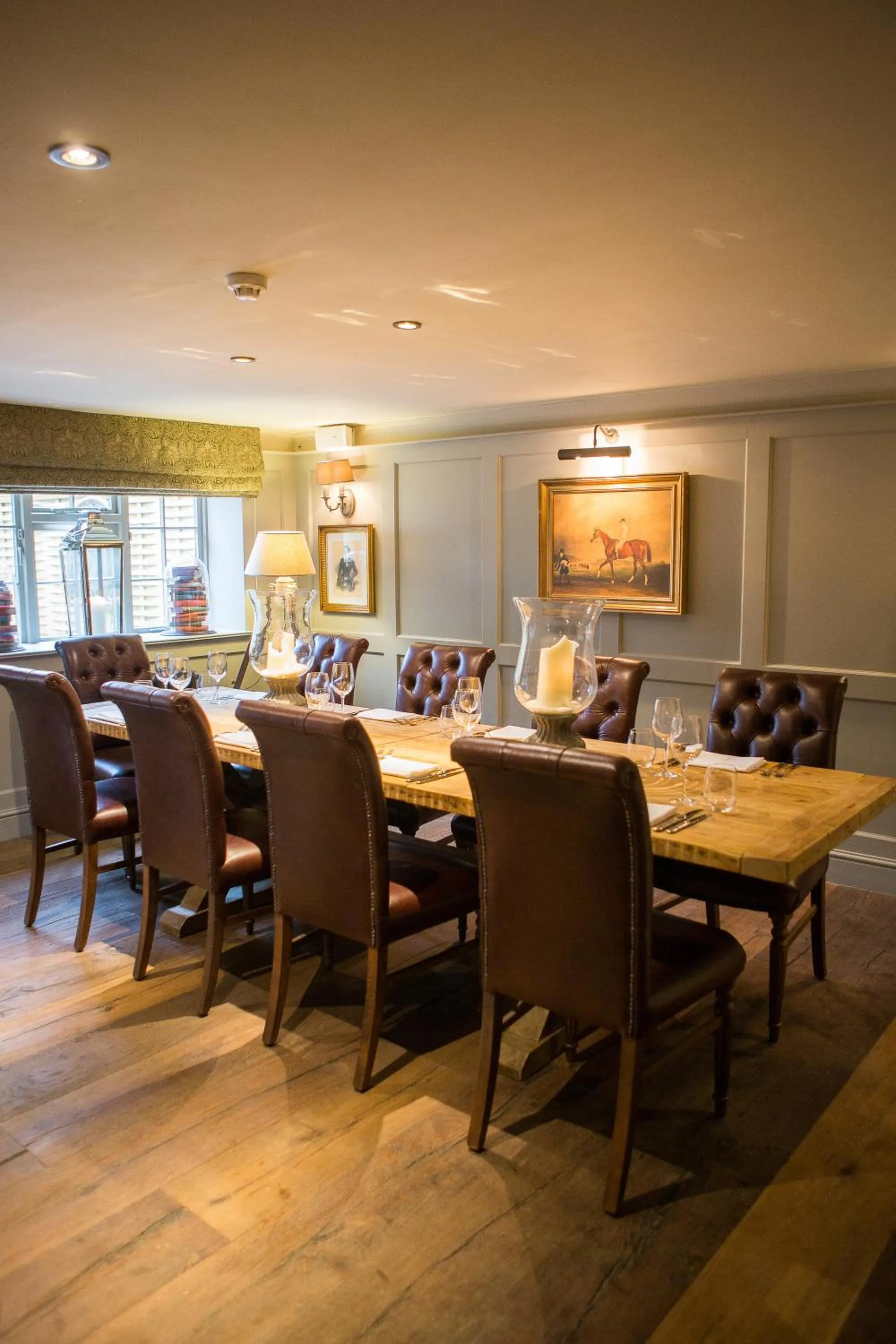 Restaurant/places to eat in The Porch House