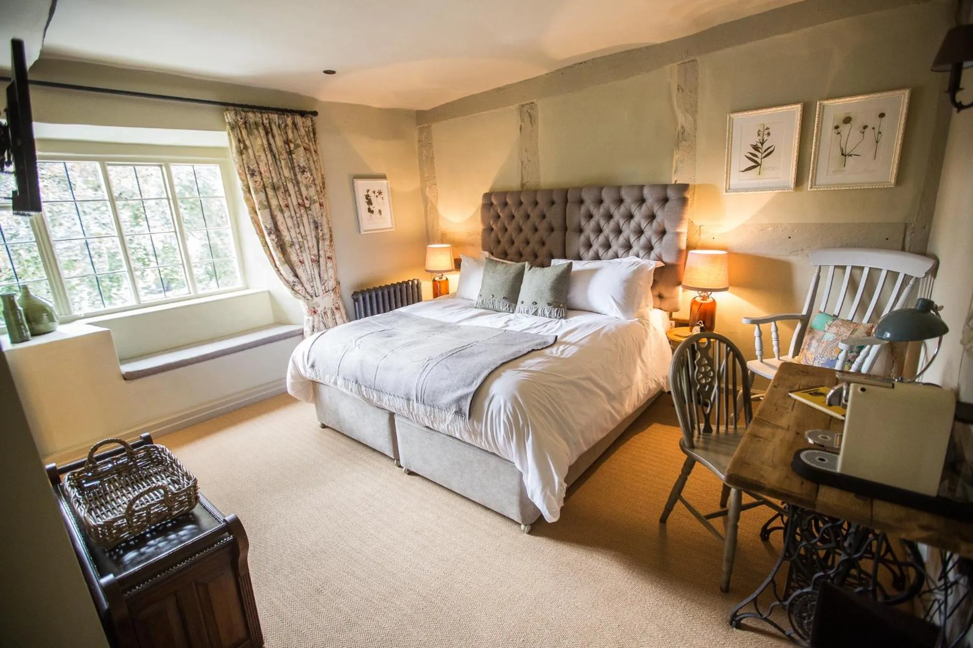 Bedroom, Bed in The Porch House