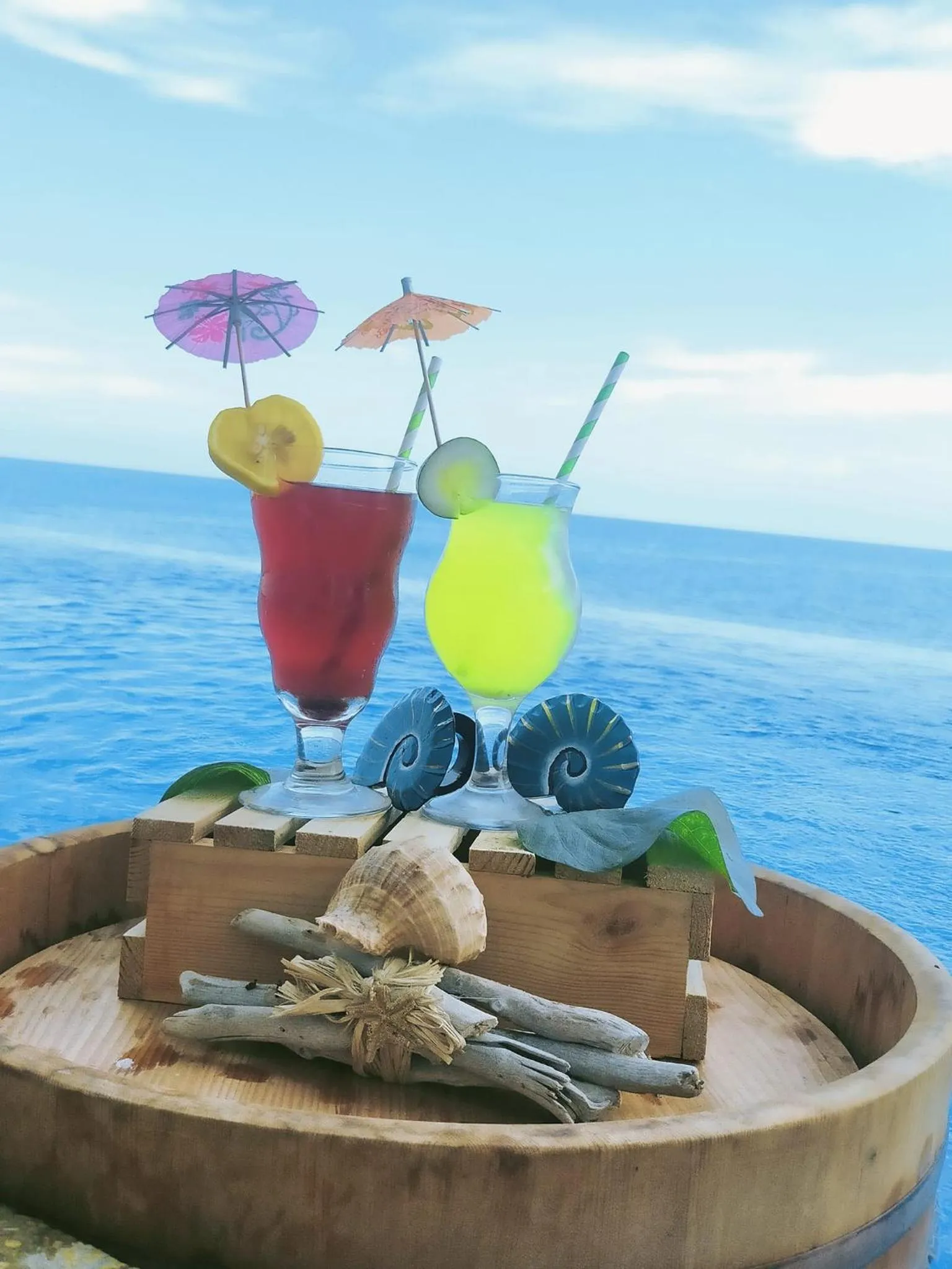 Lounge or bar in Blue Coast Beach Hotel