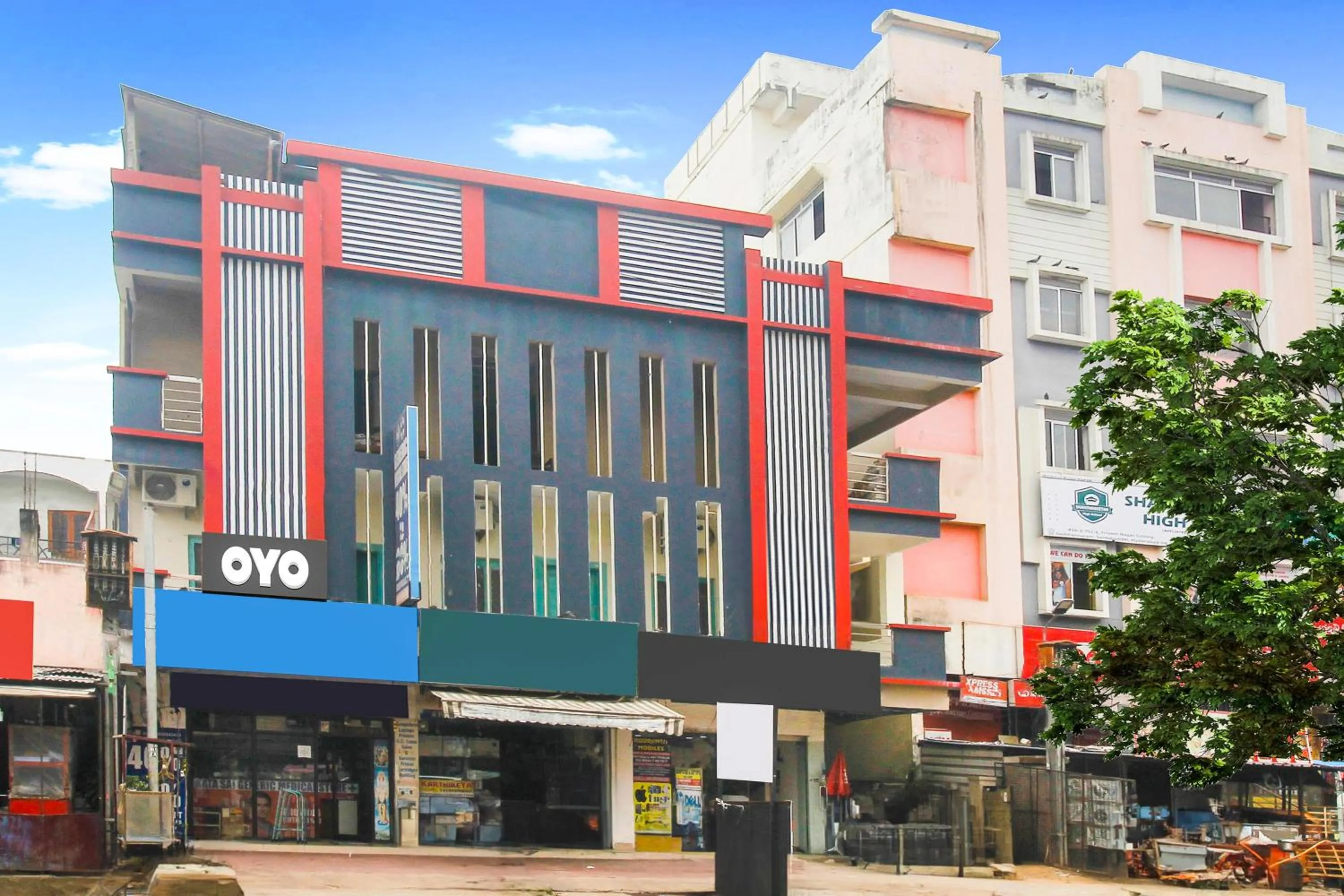 Facade/entrance in Hotel O R Squre Inn