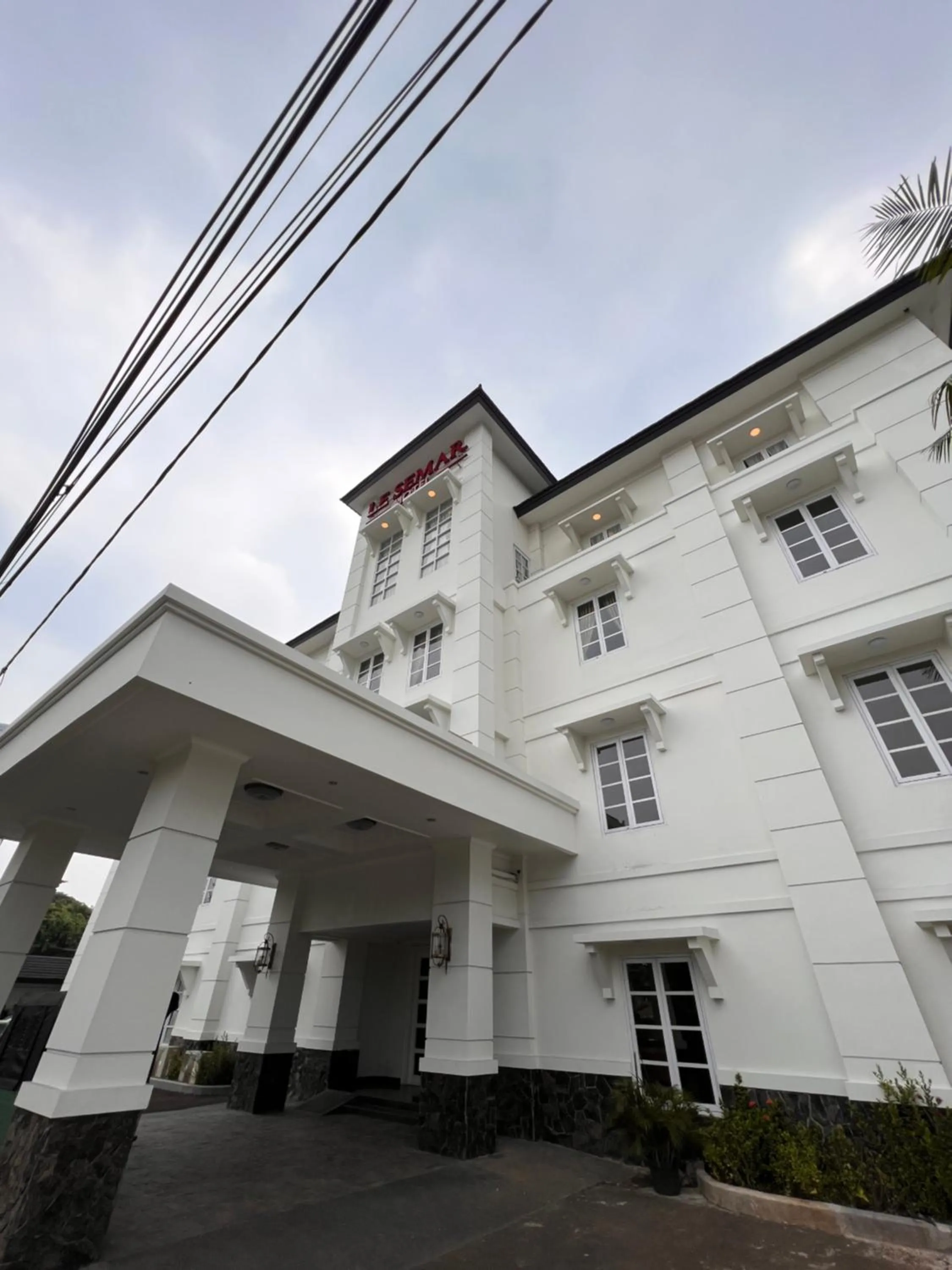 LE SEMAR HOTEL KARAWACI