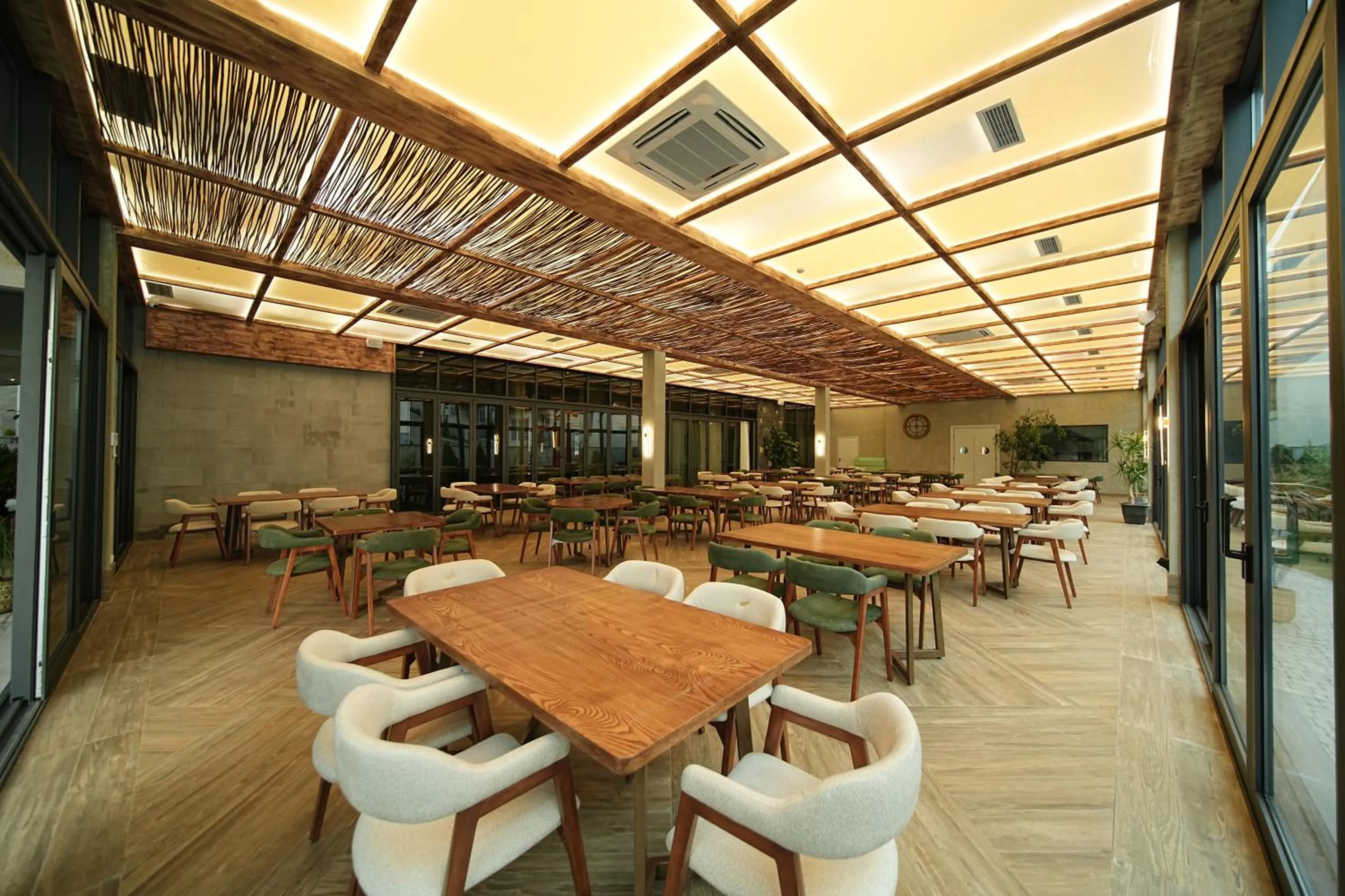 Restaurant/places to eat in Dili Town Resort and Spa