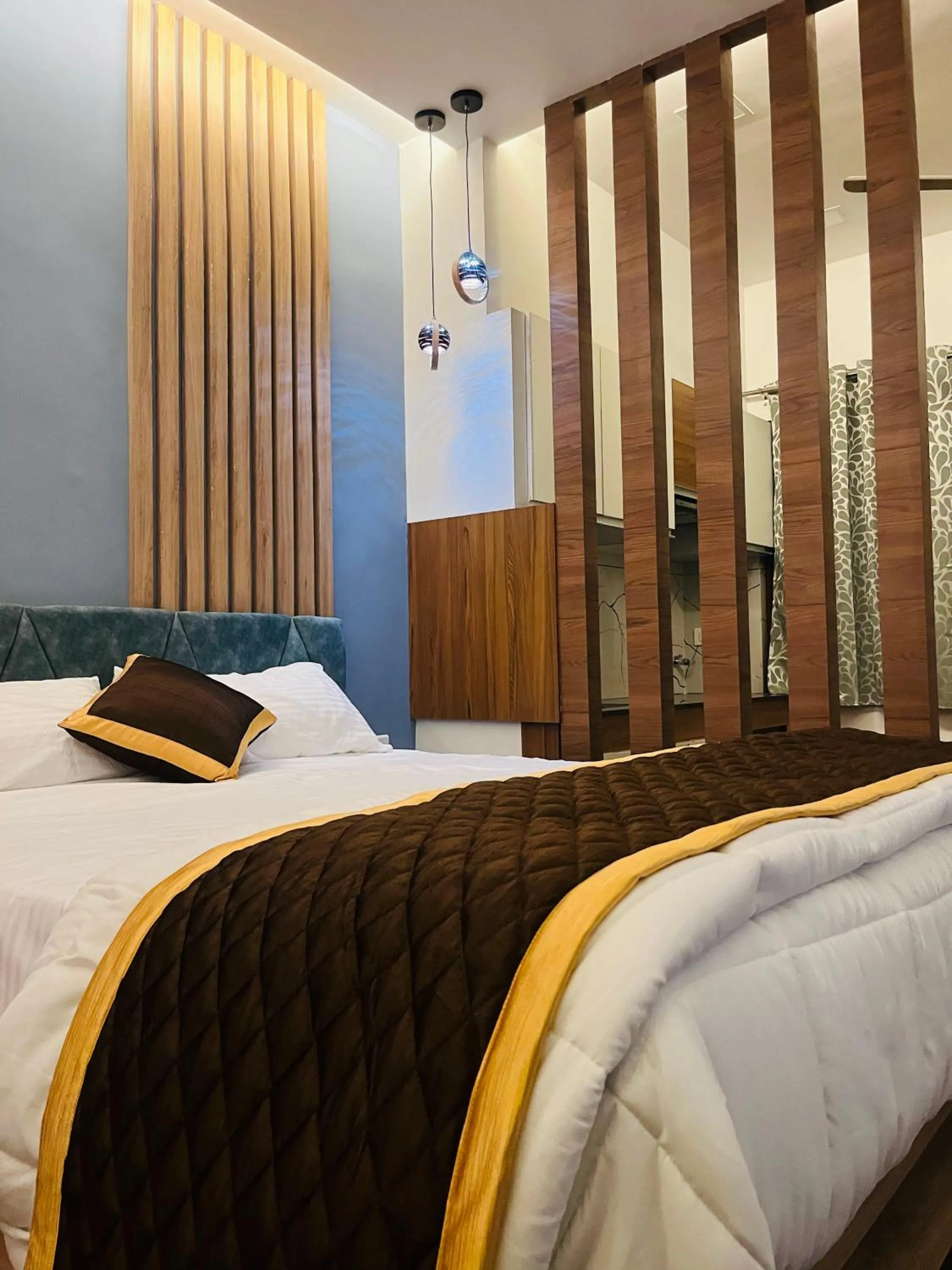 Bedroom, Bed in The Tendoinn