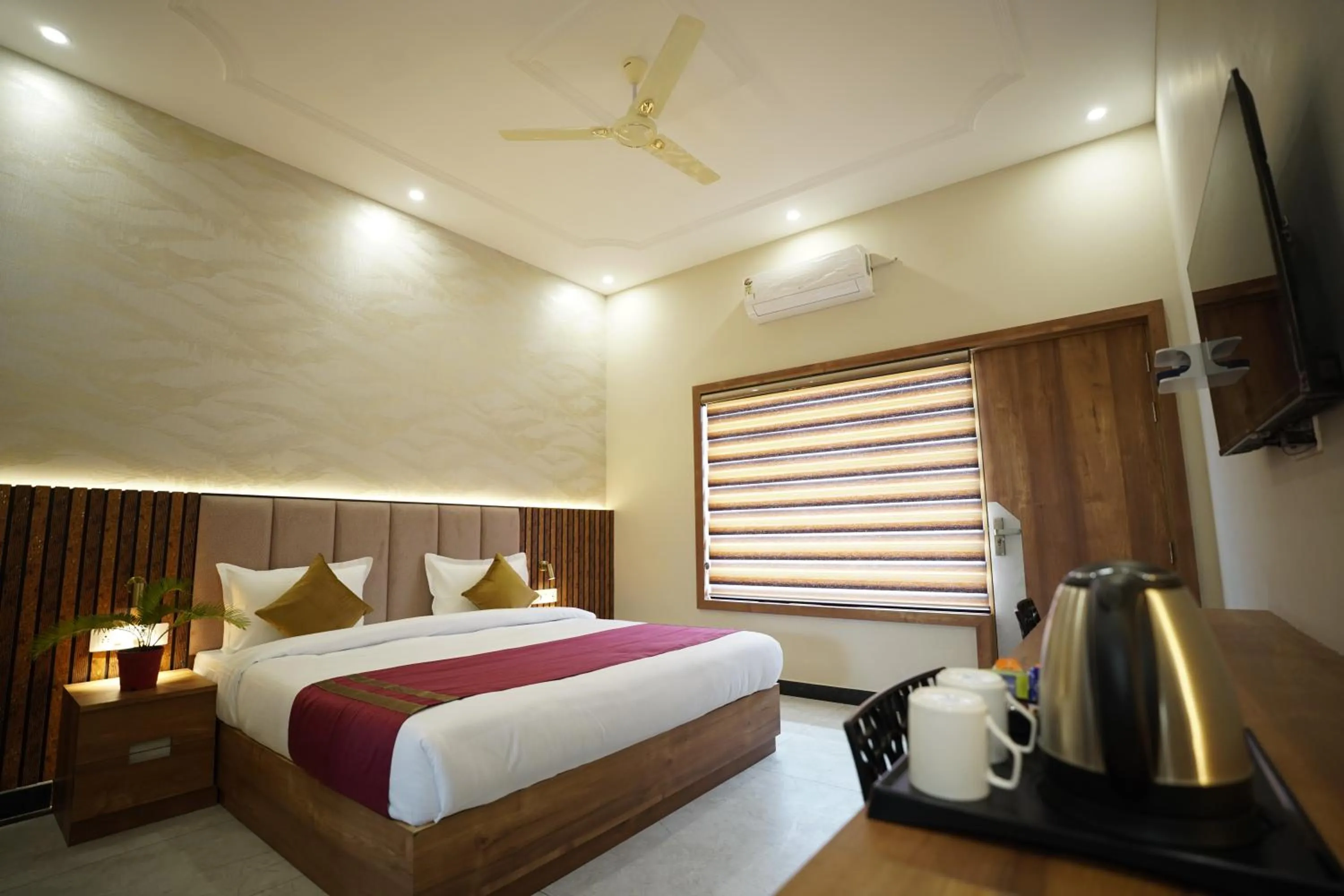 Bed in Dreamy Desert Hotel