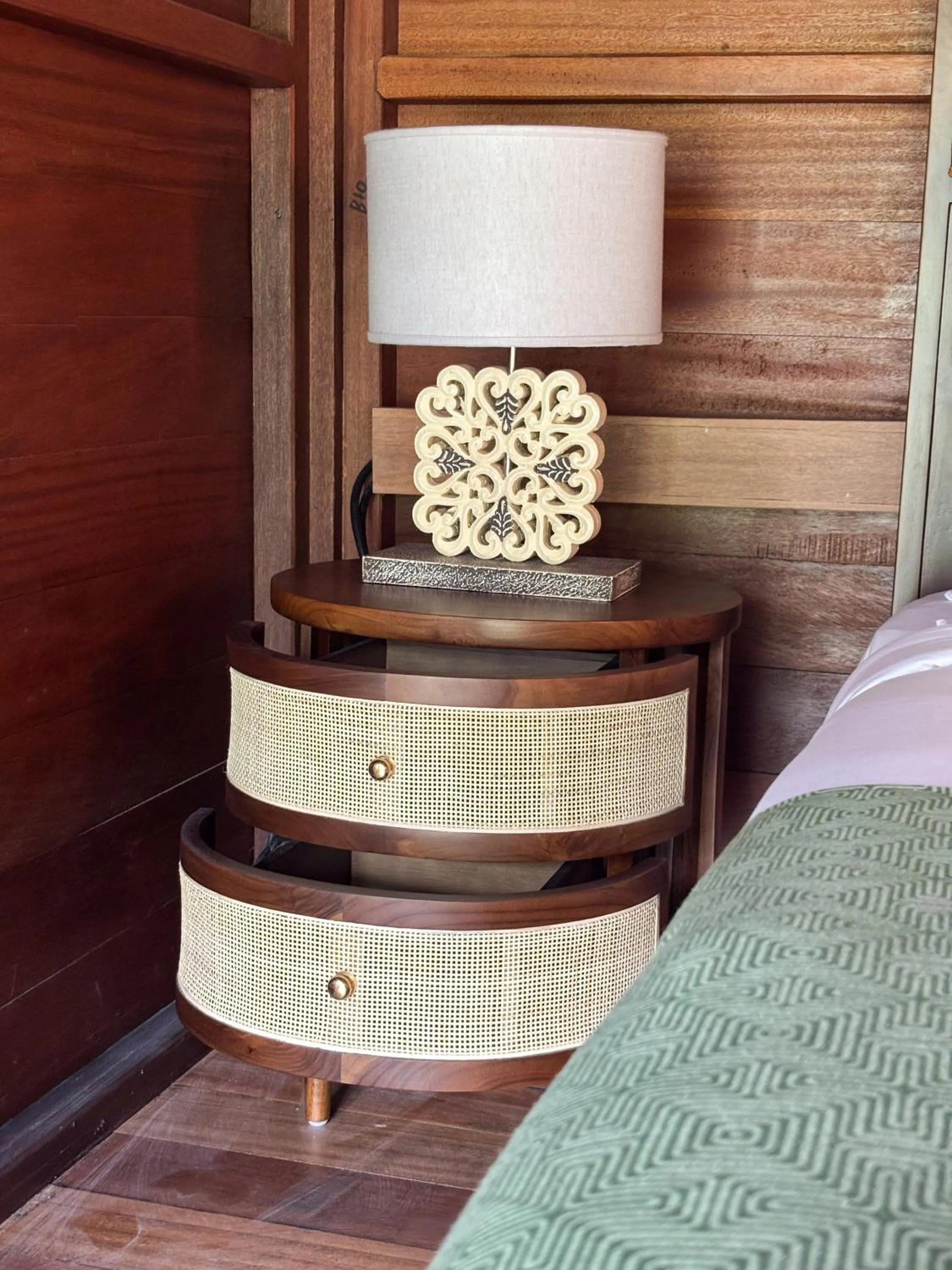 Bed in AnandaDara Ubud Resort & Spa