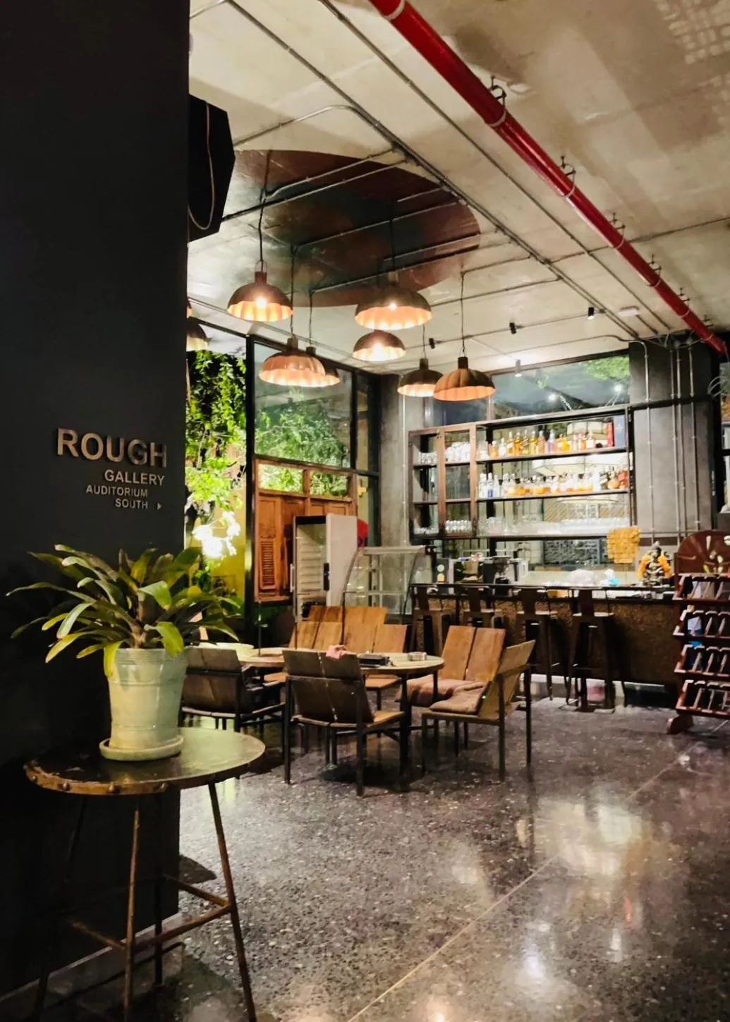 Restaurant/places to eat in Sibtis Hotel