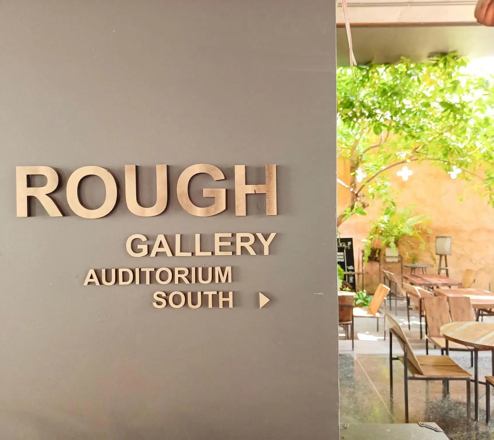 Restaurant/places to eat in Sibtis Hotel