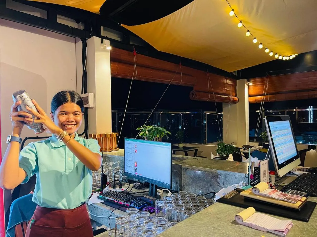 Lounge or bar in The Square Kampot Hotel