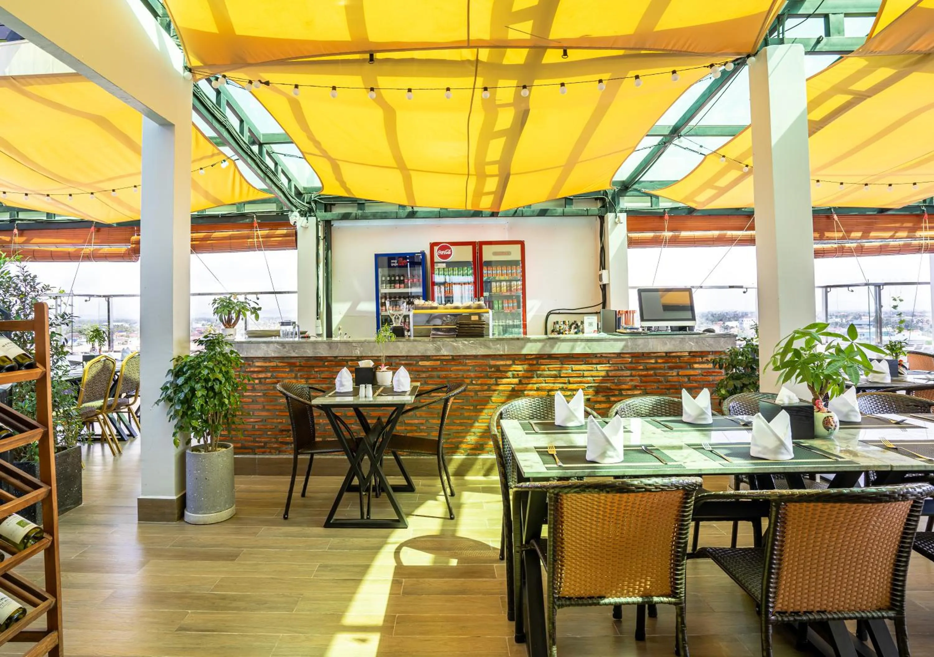 Restaurant/places to eat in The Square Kampot Hotel