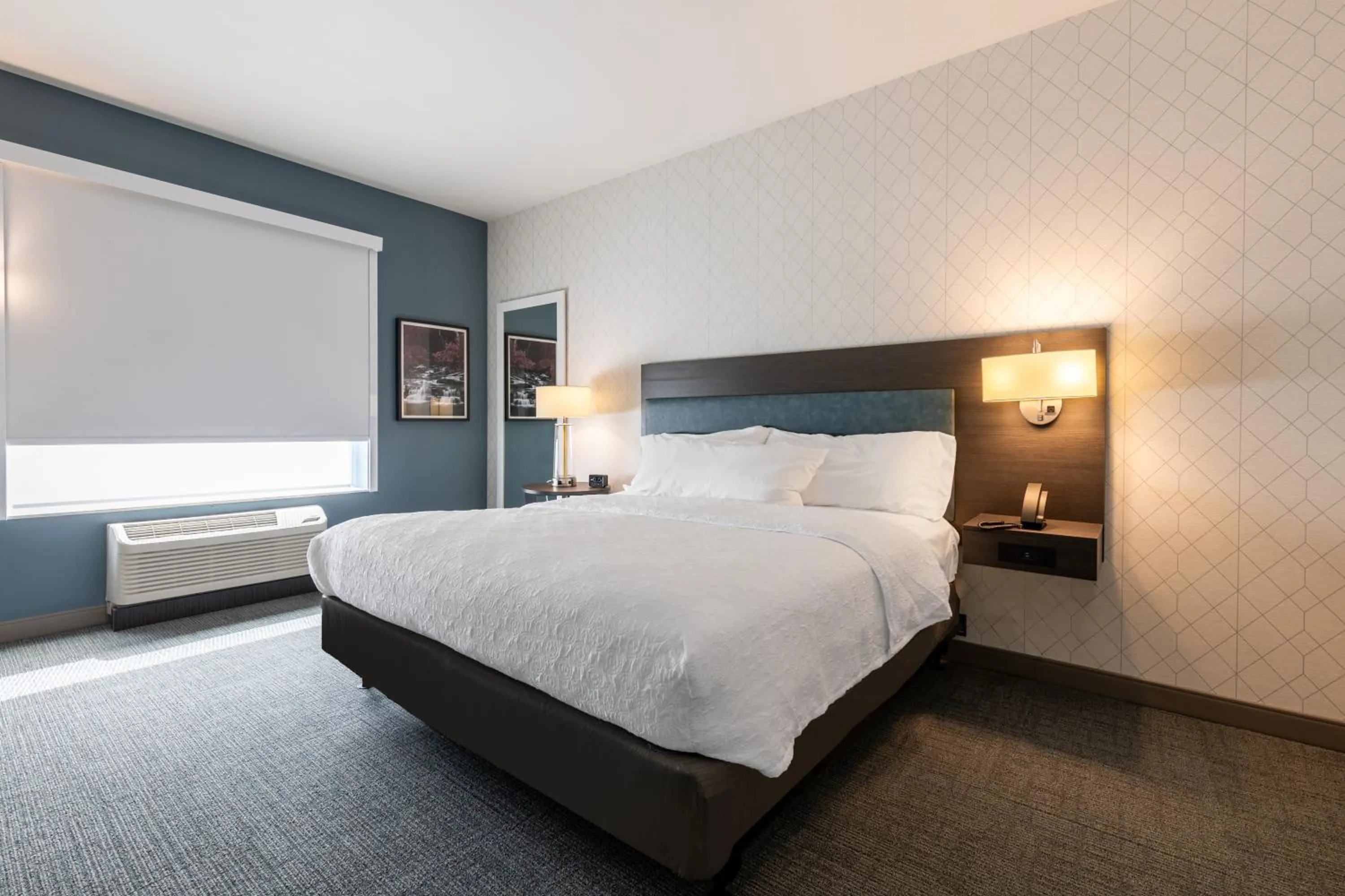 Bedroom, Bed in Home2 Suites By Hilton Cookeville