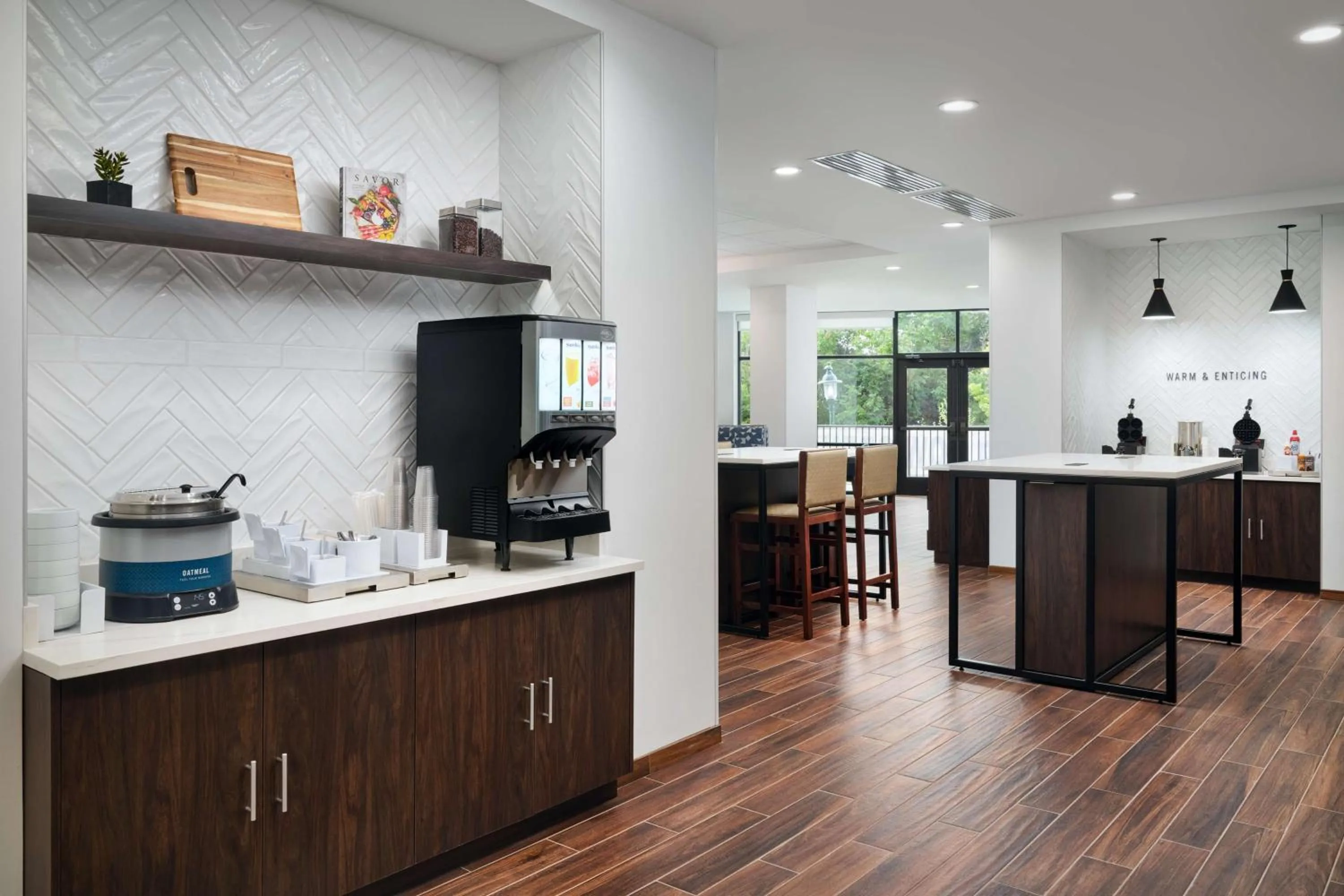 Breakfast in Hampton Inn Towson Downtown