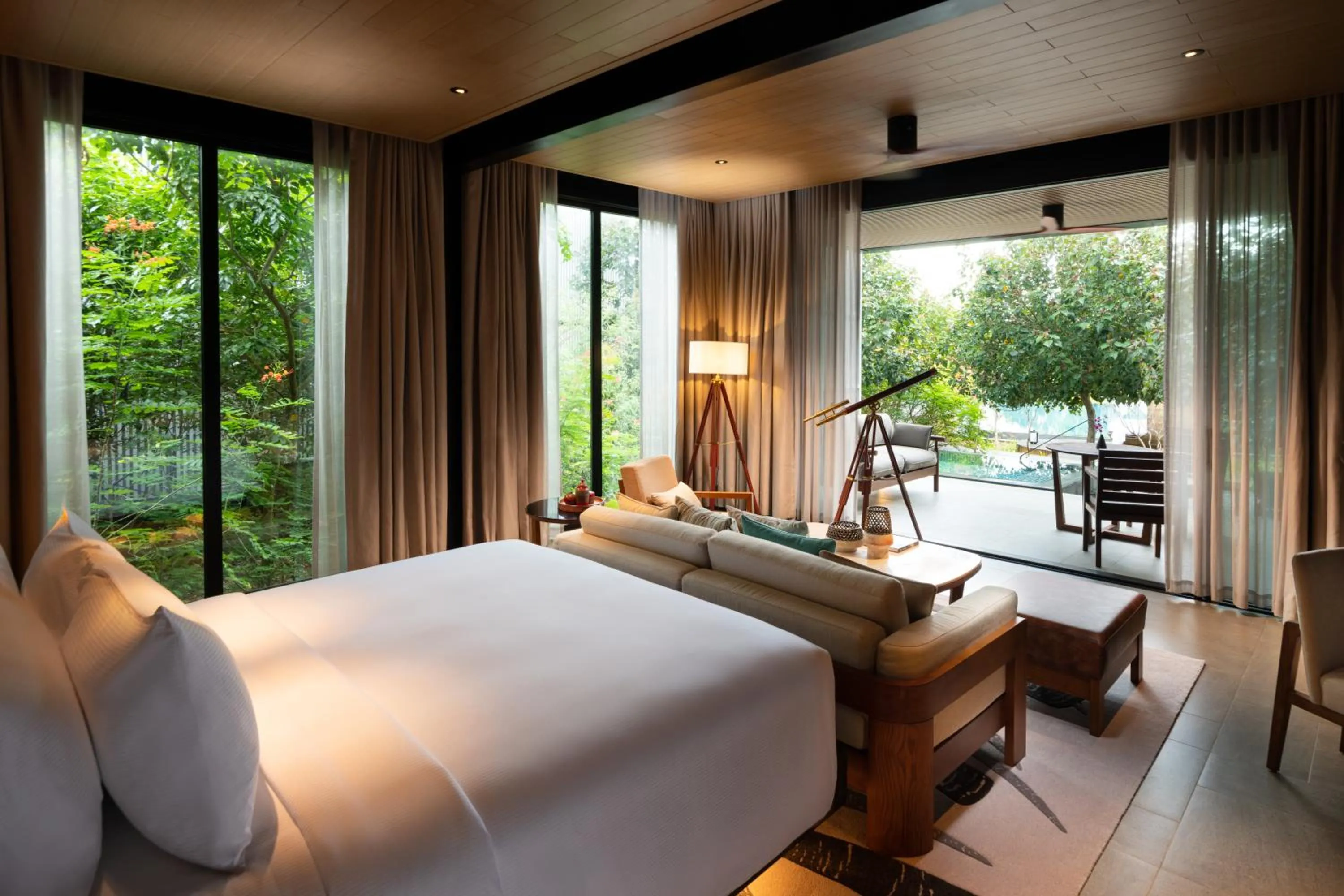 View (from property/room), Bed in Hilton Yala Resort
