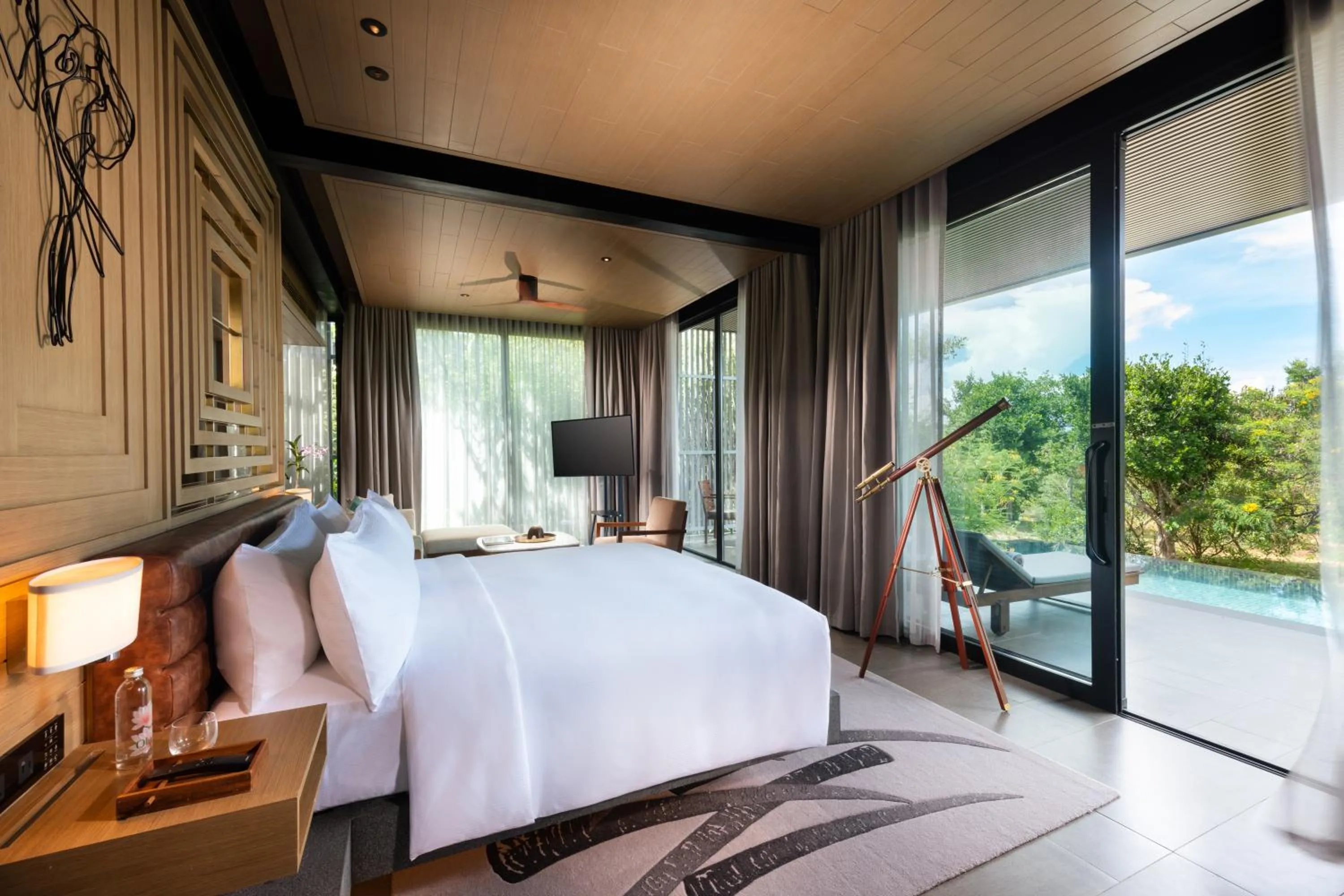 Bed in Hilton Yala Resort