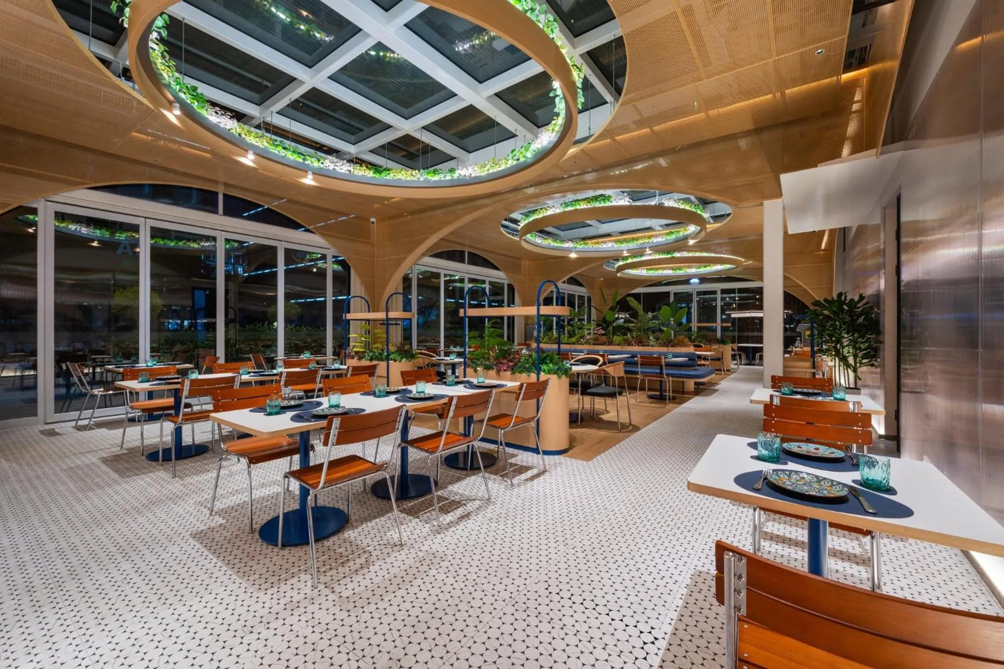 Restaurant/places to eat in voco Hefei Binhu by IHG