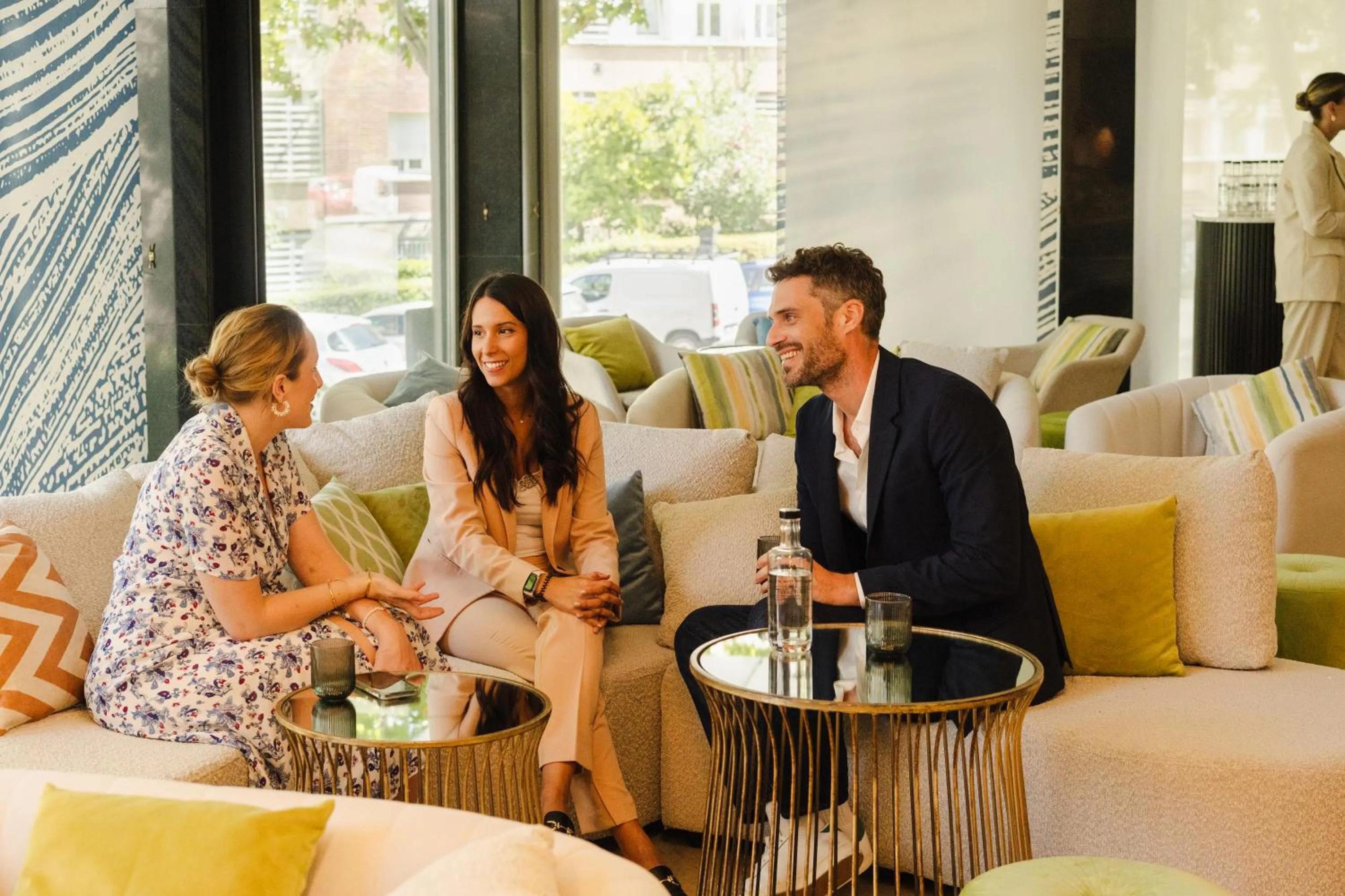 Lounge or bar in Crowne Plaza Madrid - Centre Retiro by IHG