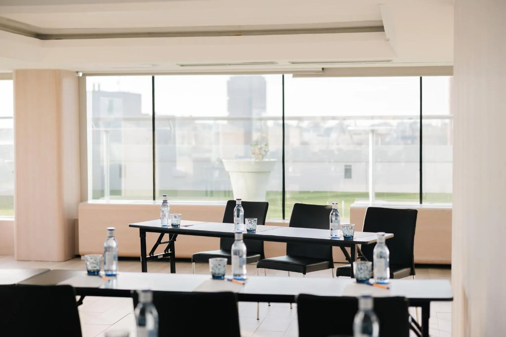 Meeting/conference room in Crowne Plaza Madrid - Centre Retiro by IHG