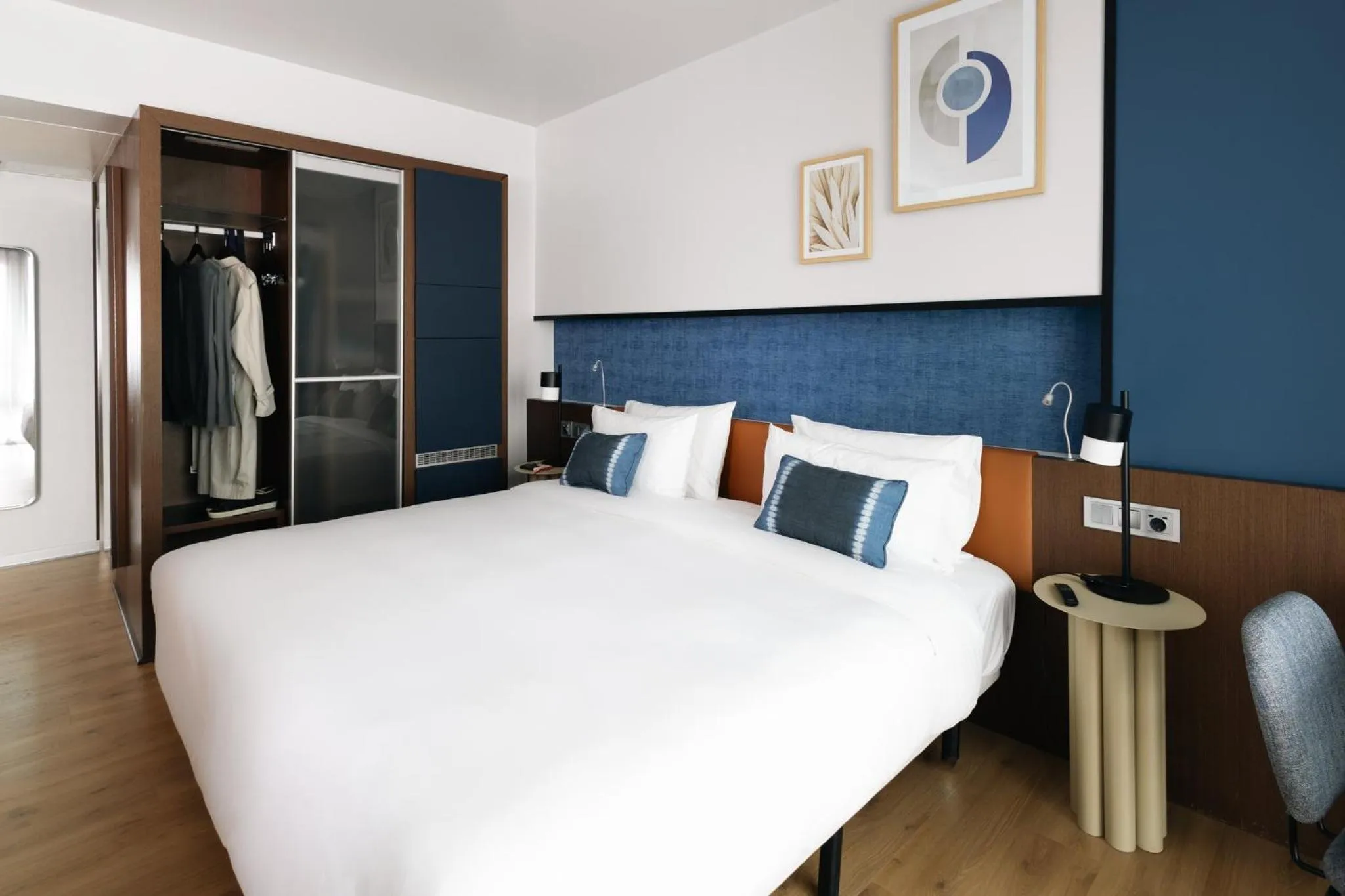 Photo of the whole room, Bed in Crowne Plaza Madrid - Centre Retiro by IHG