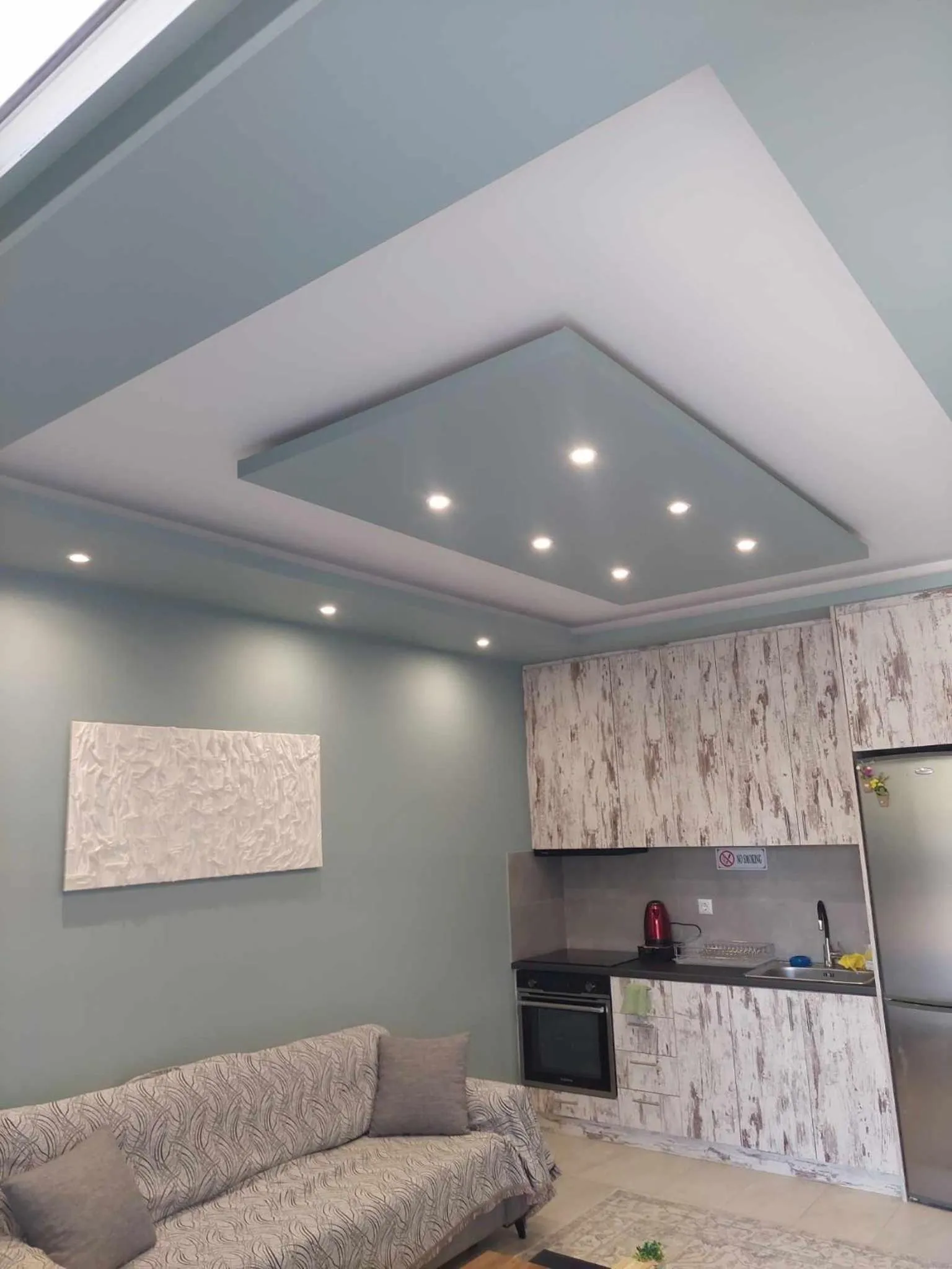 Akrotiri Luxury Suites