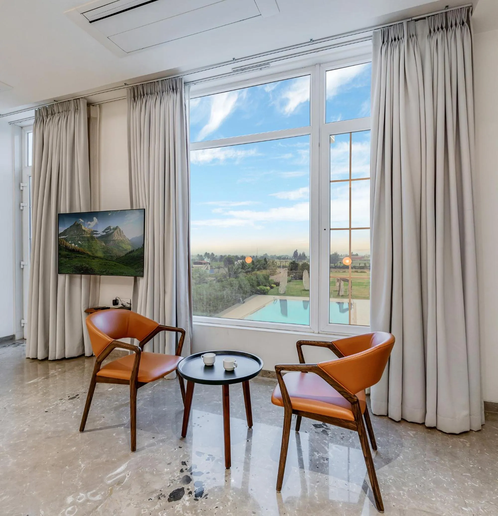 Seating area in Highland Club with Swimming Pool-GYM