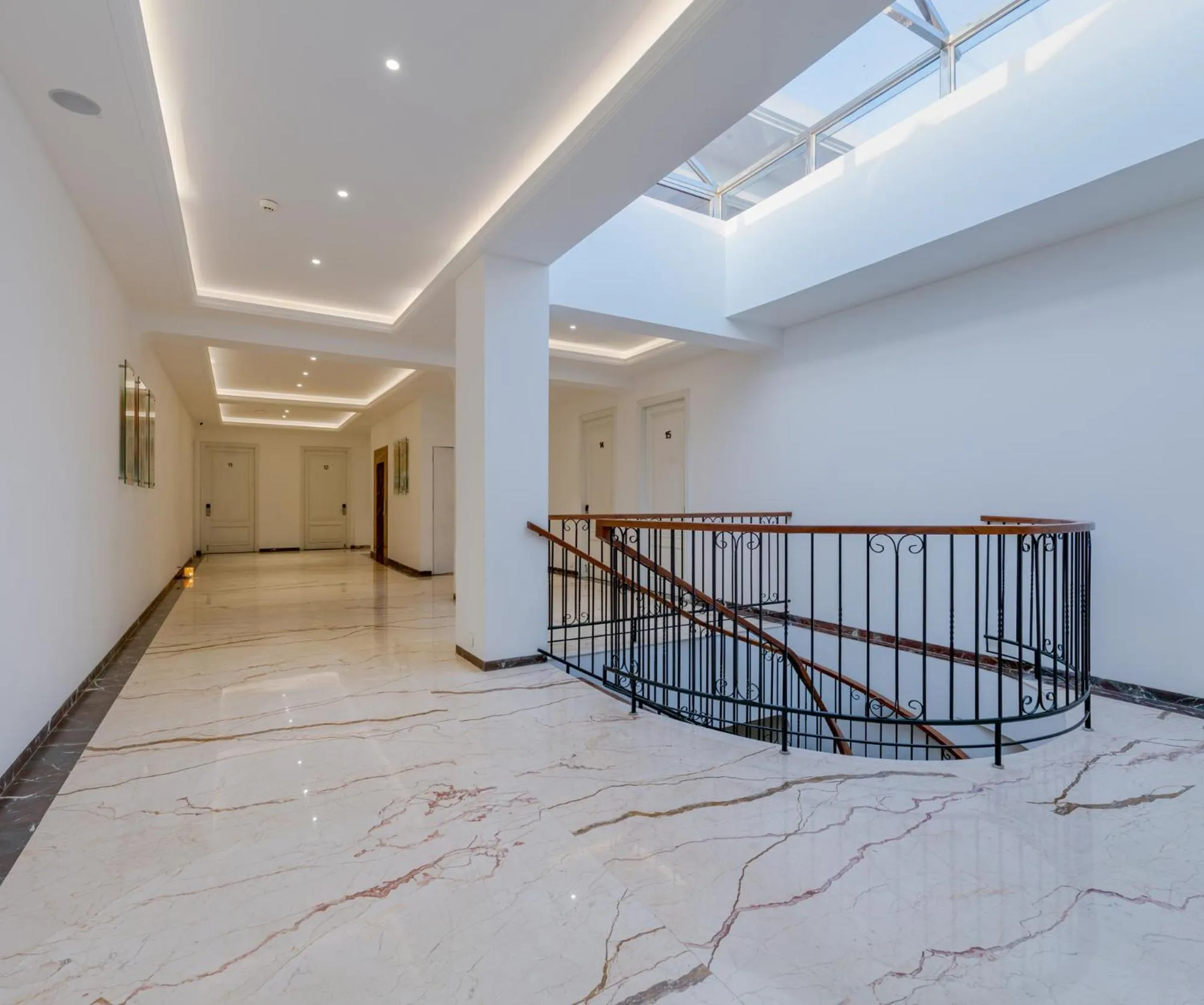 Lobby or reception in Highland Club with Swimming Pool-GYM